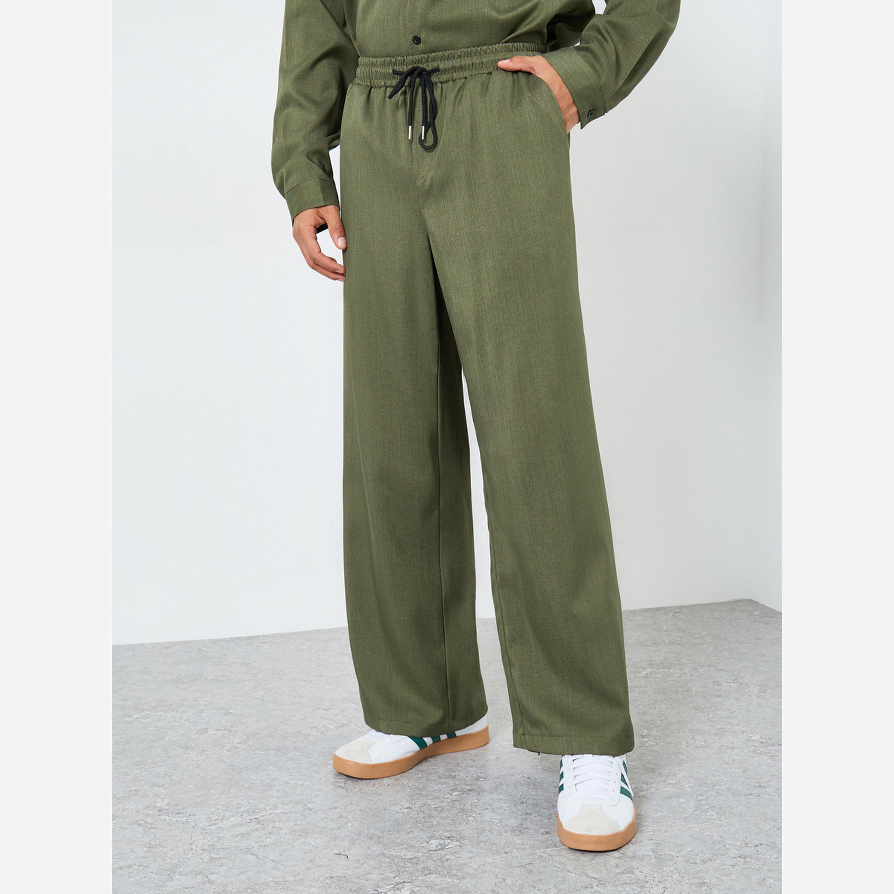 تيك تو - طقم رجالي لون أخضر سادة بأزرار أمامية-men-clothing-coordsets-image-4