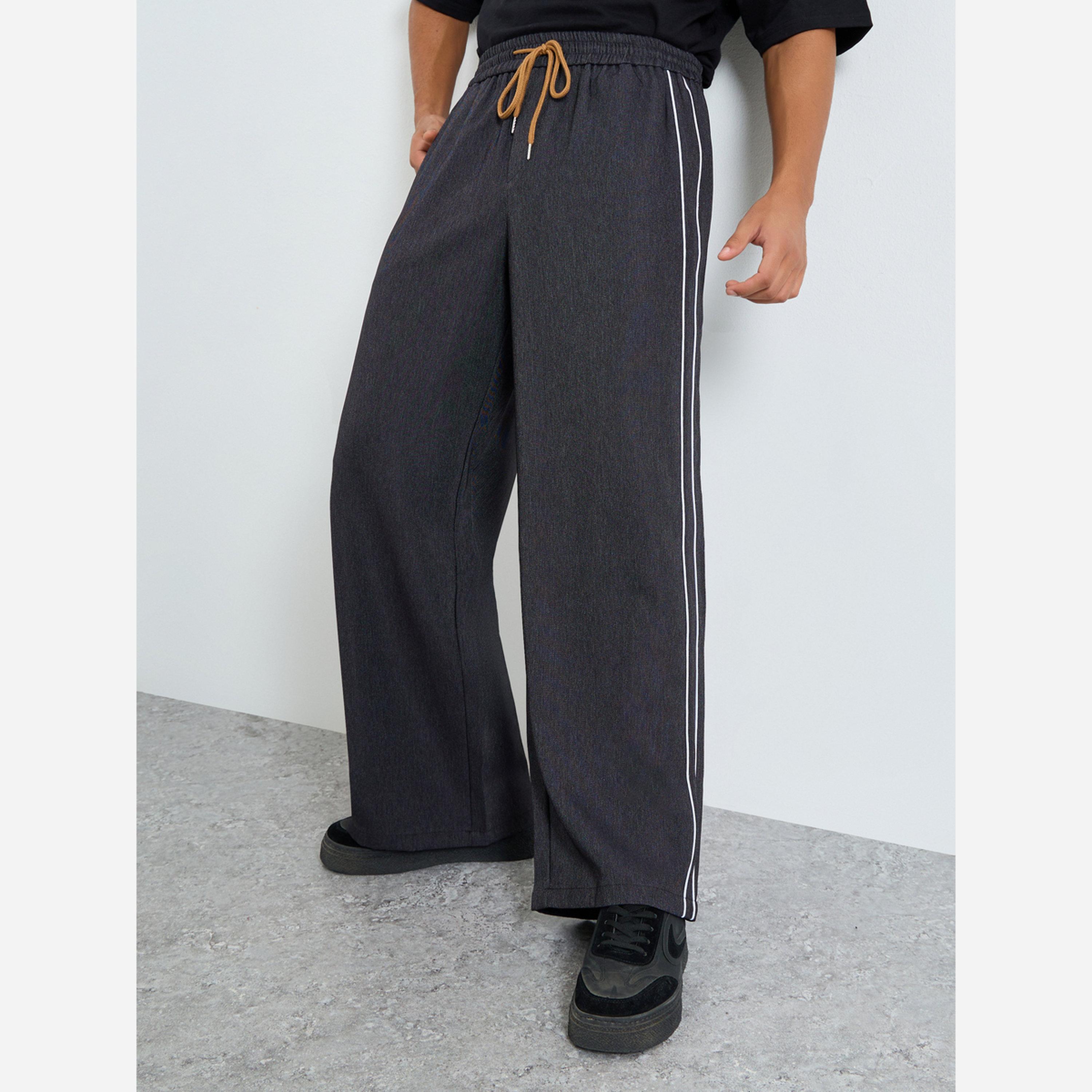 تيك تو - بنطال رجالي مخطط من الجانبين رباط عند الخصر-men-clothing-bottoms-trousersandchinos-trousers-image-4