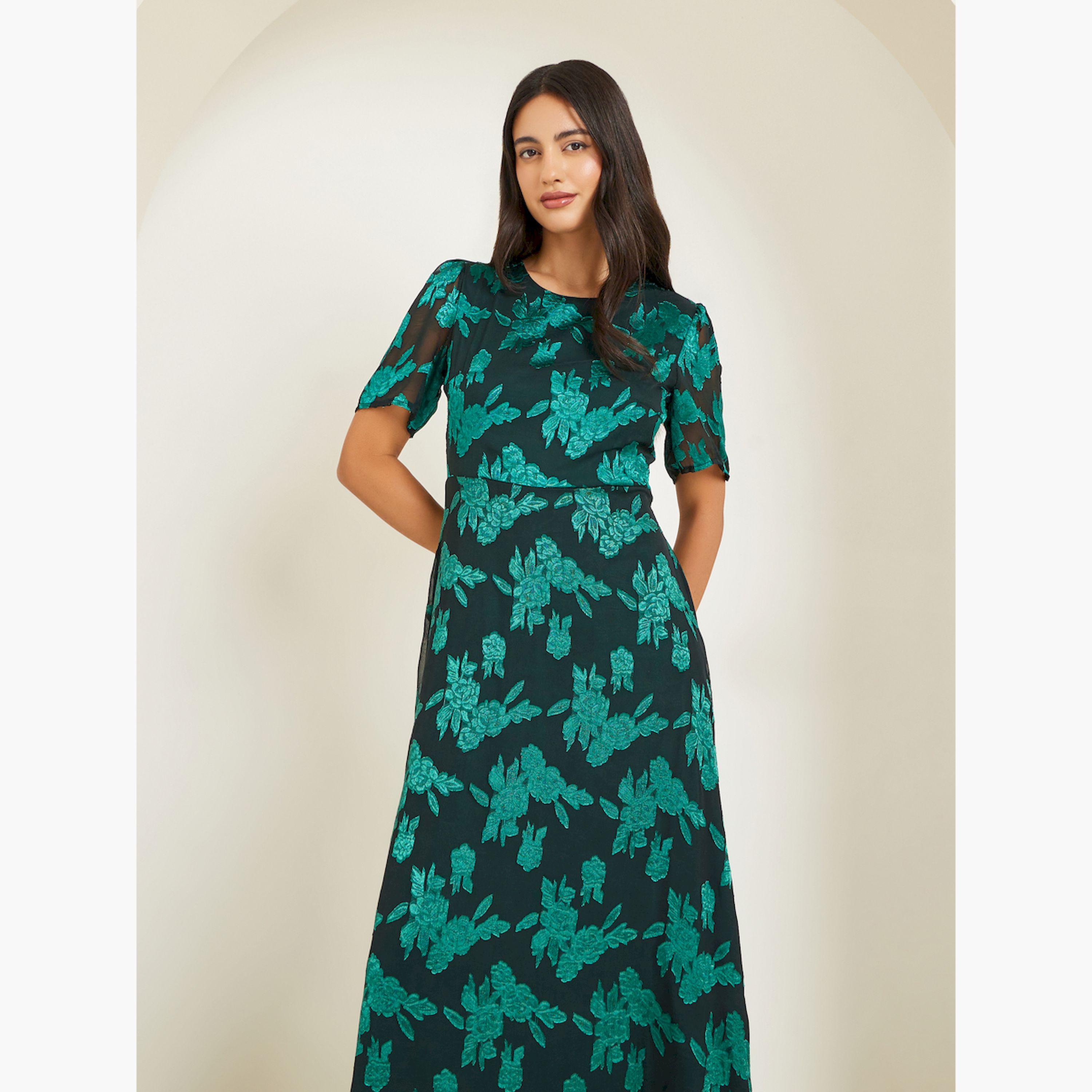 فستان طويل بحافة واسعة وأكمام قصيرة-women-clothing-dresses-image-2