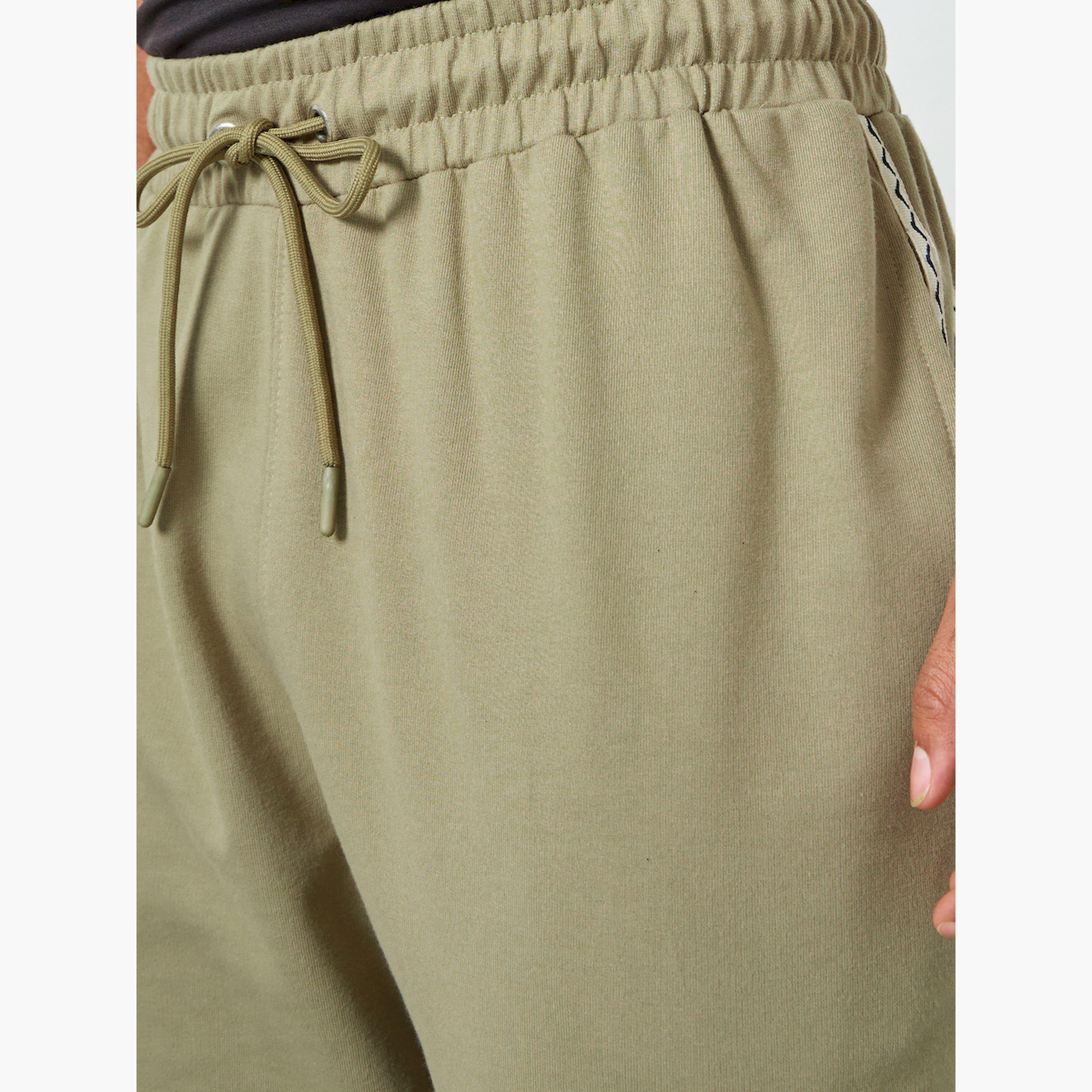 بنطال جوغر رجالي واسع بشريط جانبي-men-clothing-bottoms-joggers-image-3