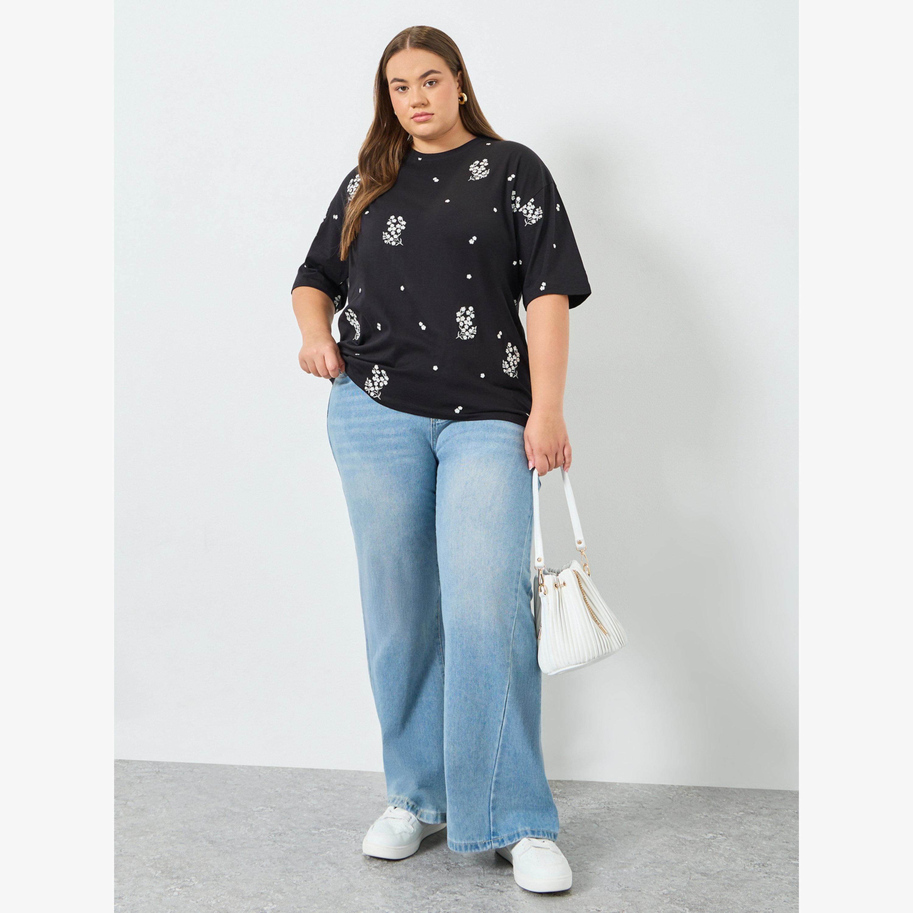 Styli Plus Size Black Floral Embroidered T-Shirt-women-clothing-tshirts-image-2