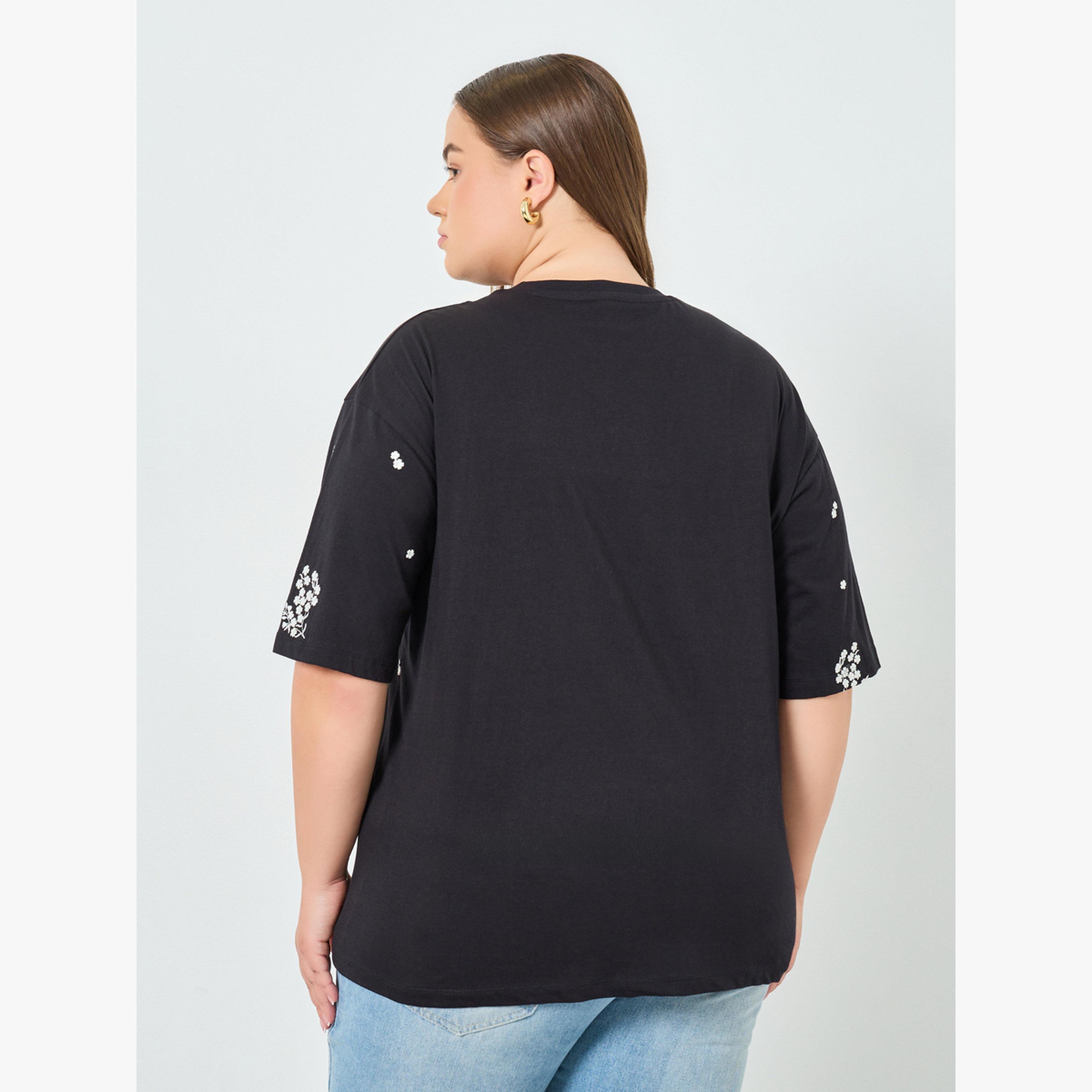 Styli Plus Size Black Floral Embroidered T-Shirt-women-clothing-tshirts-image-4