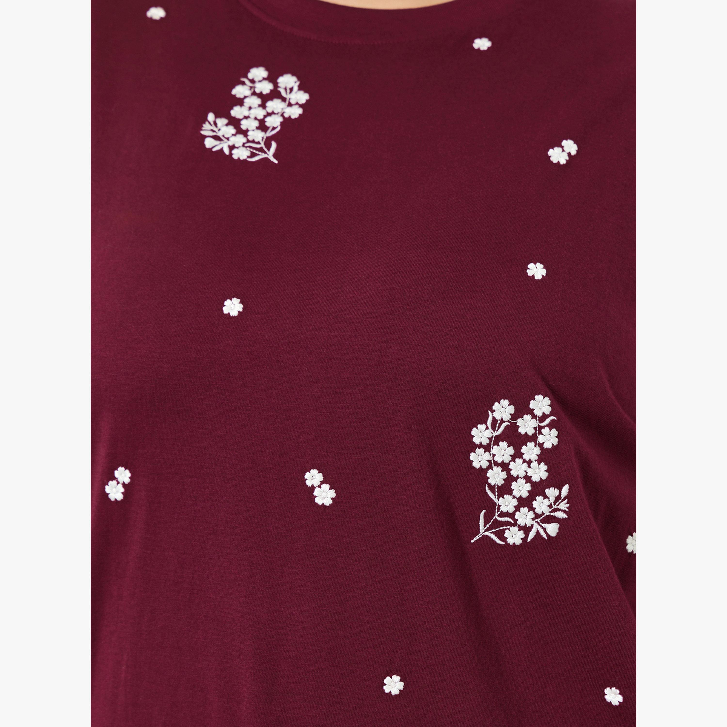 تيشيرت مقاس كبير بتطريز أزهار-women-clothing-tshirts-image-4