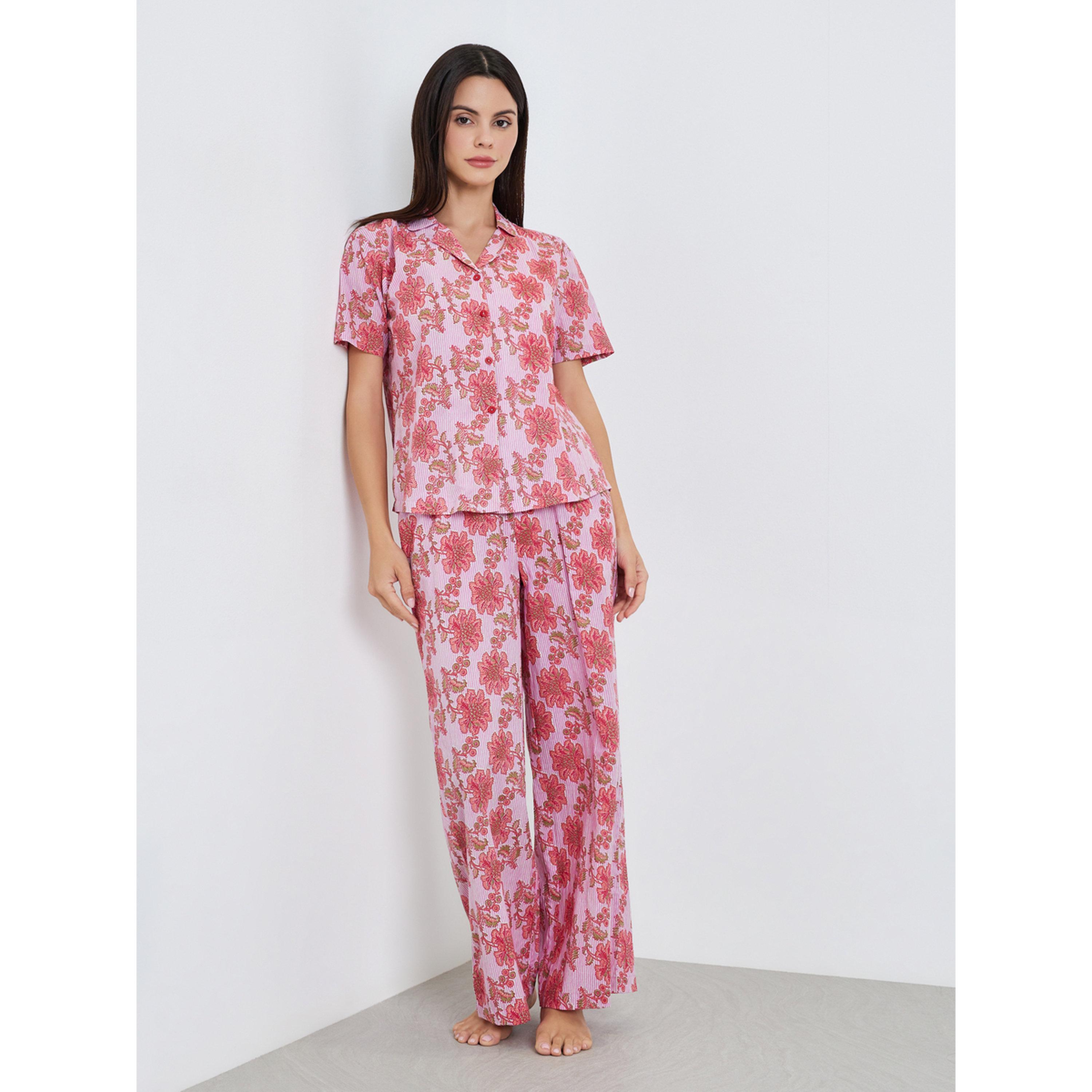 طقم بيجاما من قميص قطن وبنطال واسع بطبعة زهور مخططة-women-clothing-nightwear-pyjamas-longsets-image-1