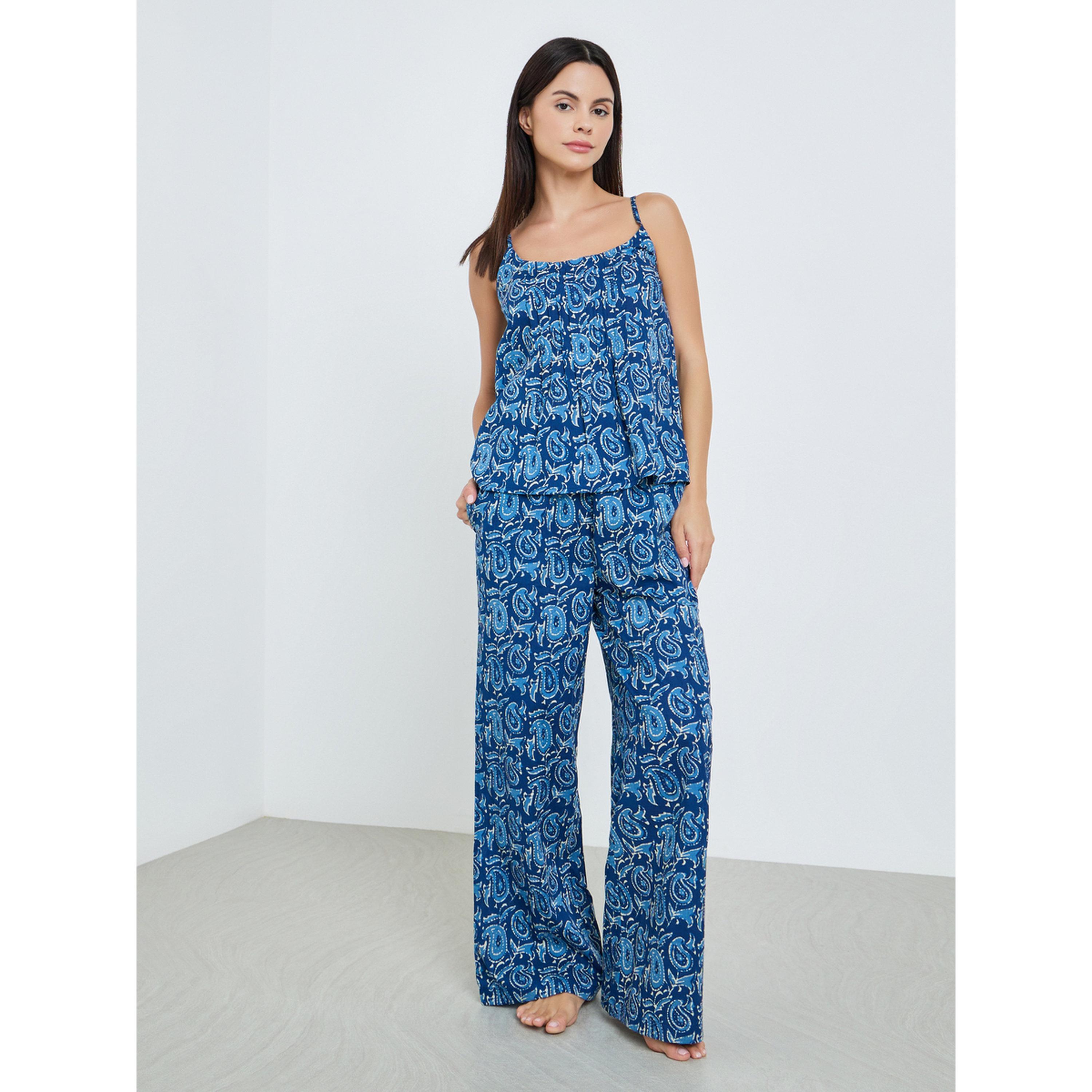 طقم بيجاما من بلوزة قطن بكسرات وبنطال واسع بطبعة بيزلي-women-clothing-nightwear-pyjamas-longsets-image-1