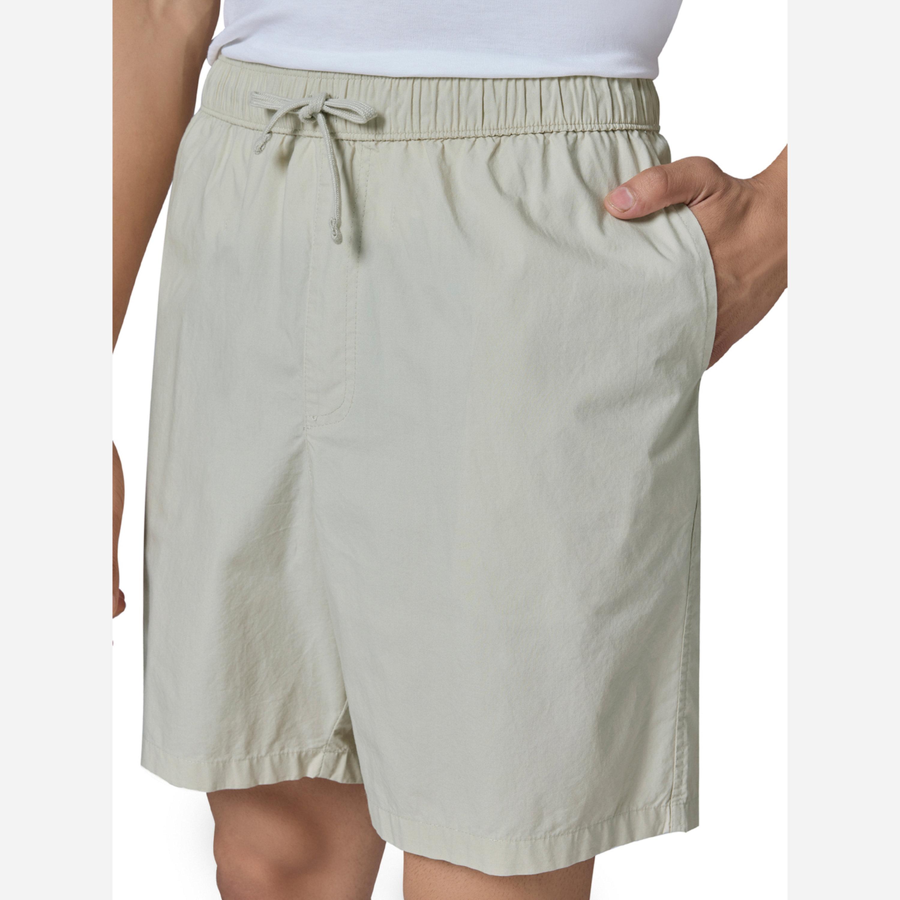 اكس واي اكس اكس - قميص رجالي سادة قصة مريحة وجيبين، قطن بنسبة 100%.-men-clothing-bottoms-shorts-image-4