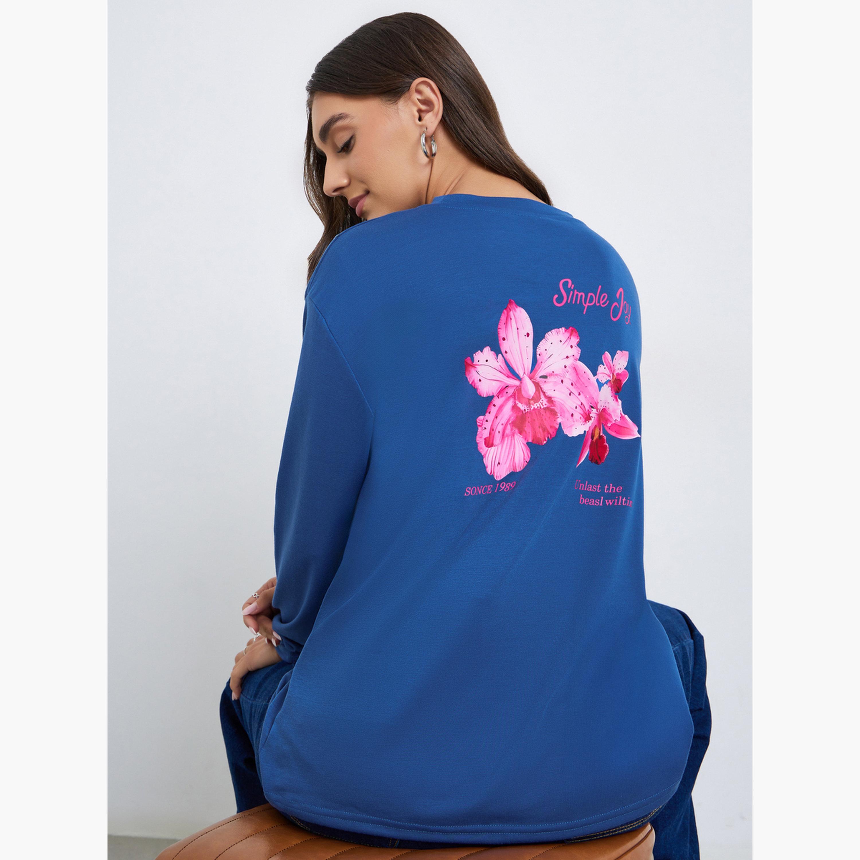 تيشيرت بأكمام طويلة وطبعة جرافيك-women-clothing-tshirts-image-2