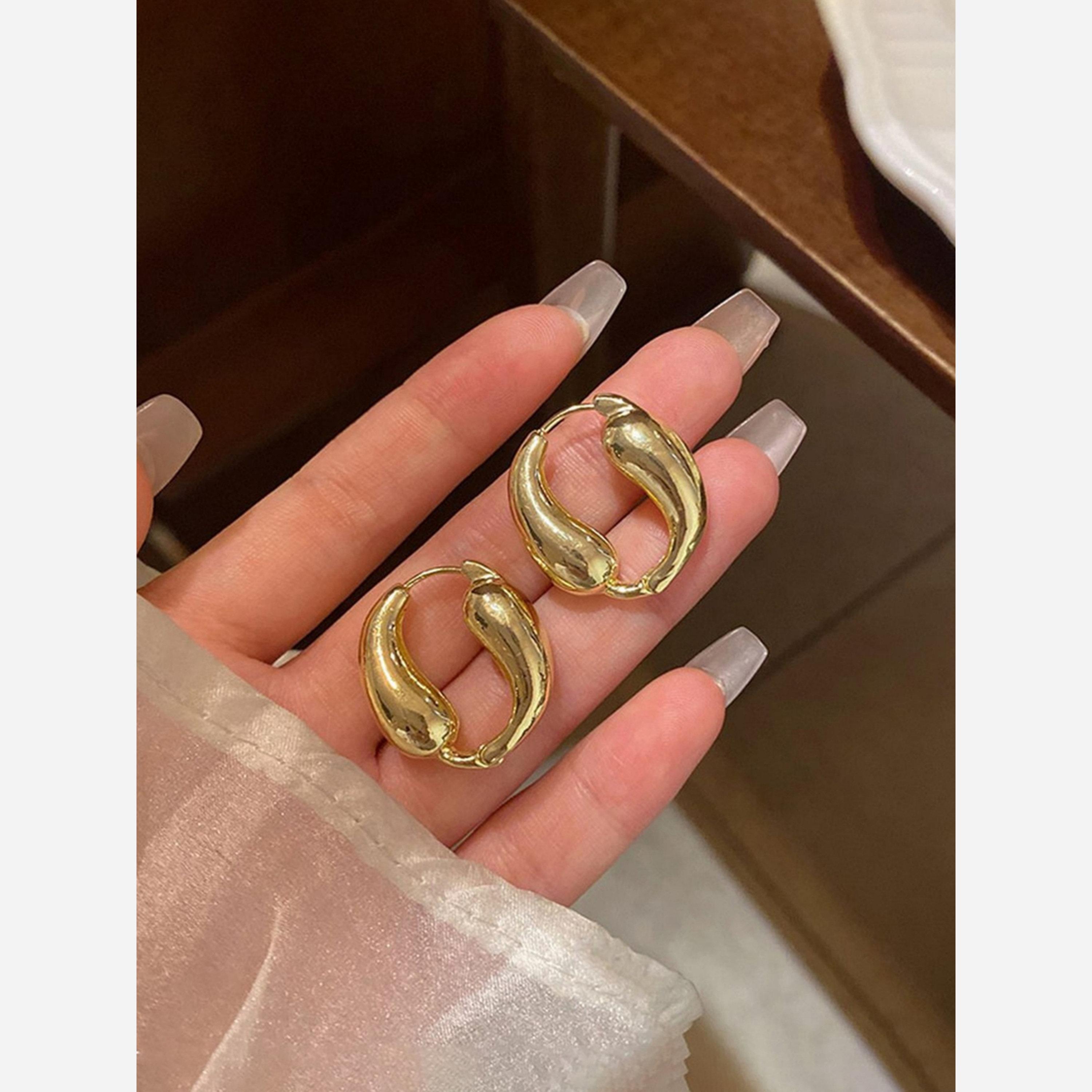 تيك تو - أقراط بلون موحّد تصميم هندسي غير متناسق-women-watchesandjewellery-jewellery-earrings-image-1