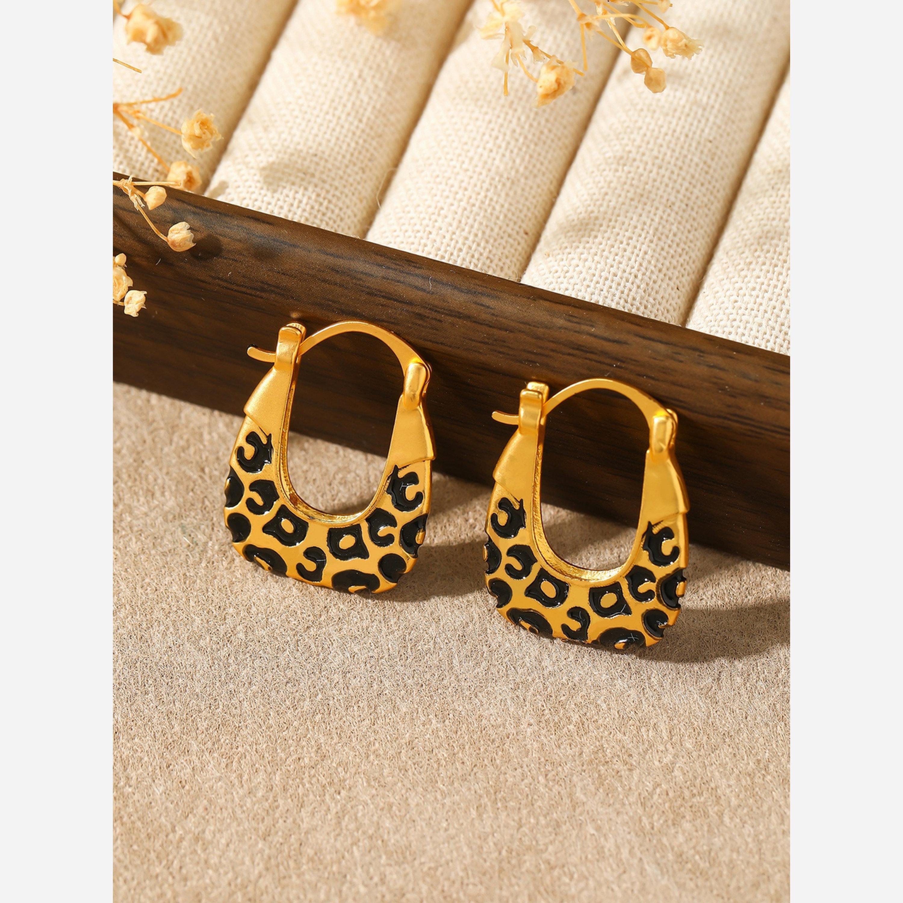 تيك تو - أقراط طبعة جلد النمر-women-watchesandjewellery-jewellery-earrings-image-2