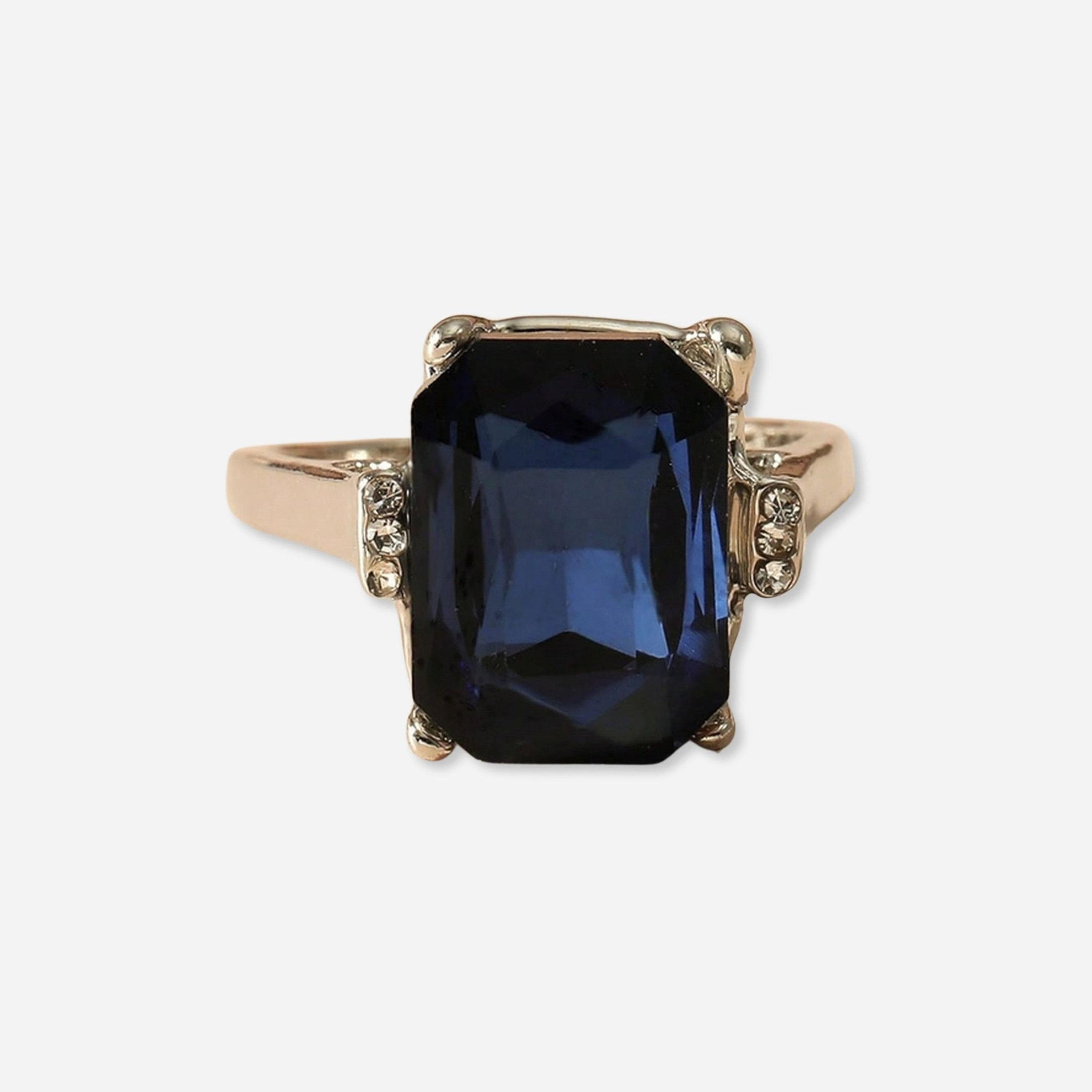 تيك تو - خاتم مربع مرصع بالأحجار الكريمة-women-watchesandjewellery-jewellery-rings-image-4