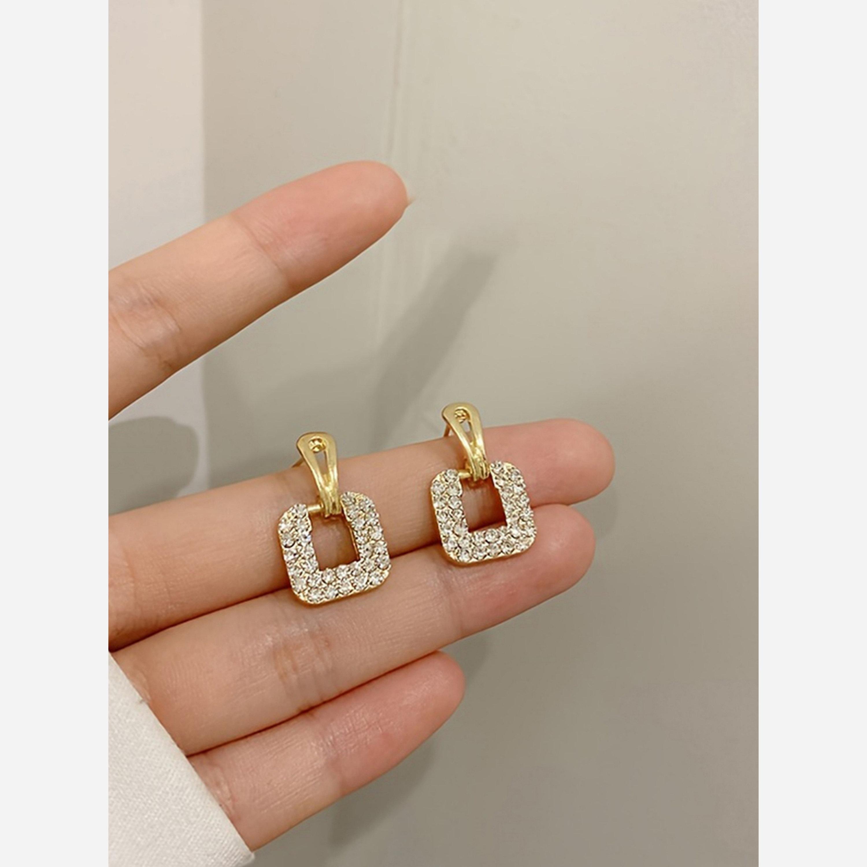 تيك تو - أقراط مربعة مرصعة بأحجار الراين-women-watchesandjewellery-jewellery-earrings-image-3