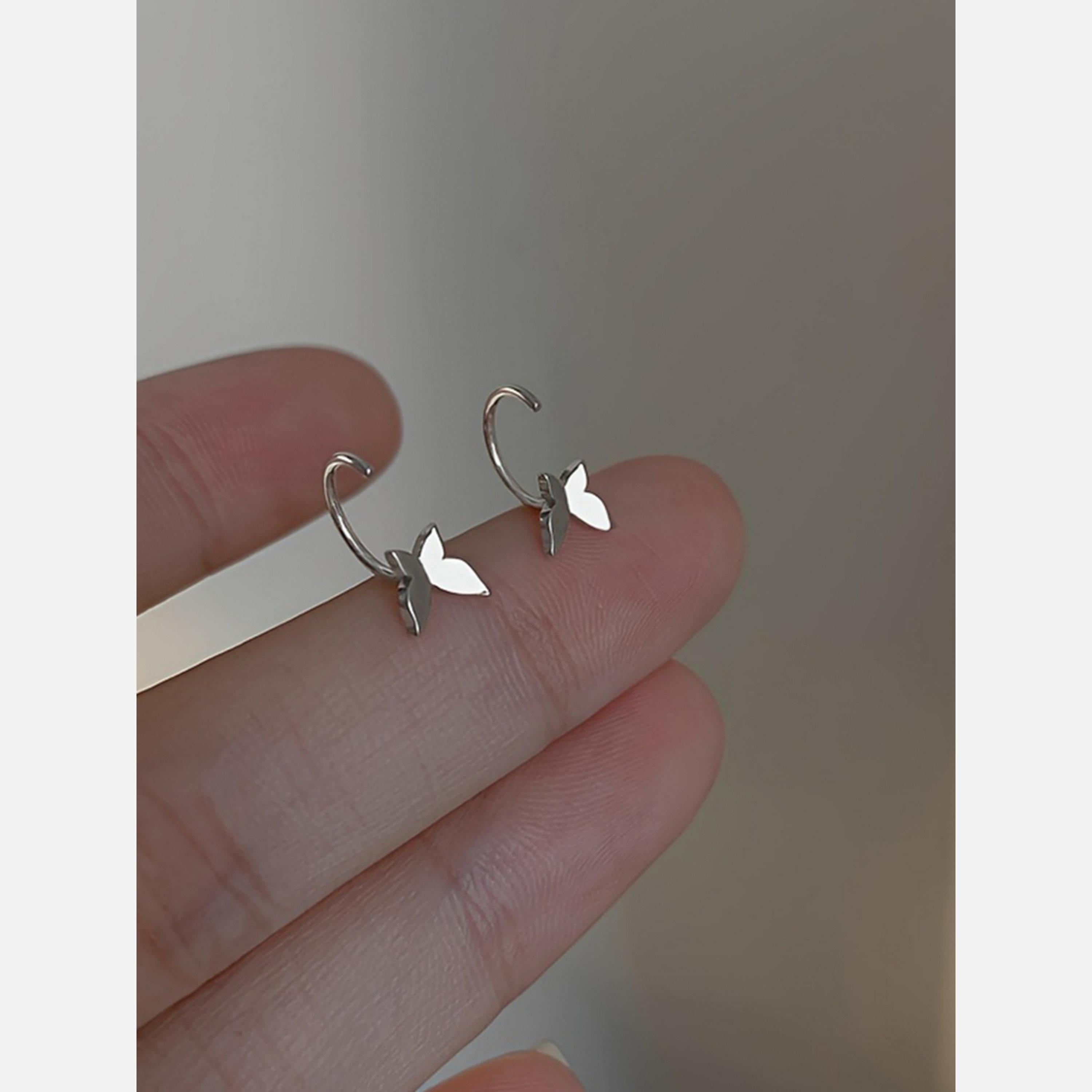 تيك تو - أقراط مرصعة على شكل فراشة-women-watchesandjewellery-jewellery-earrings-image-6