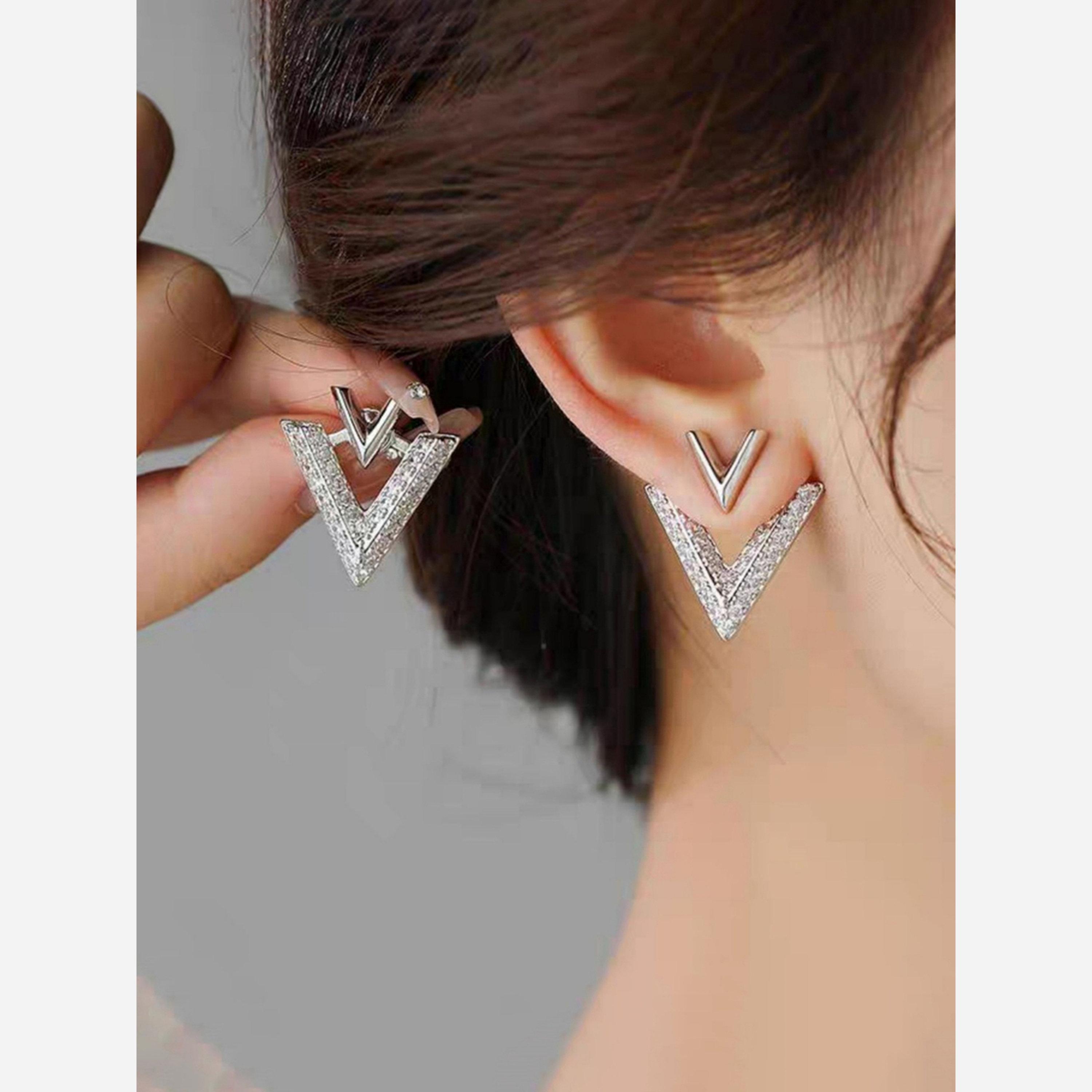 تيك تو - أقراط حرف V مرصعة بالأحجار البراقة-women-watchesandjewellery-jewellery-earrings-image-2