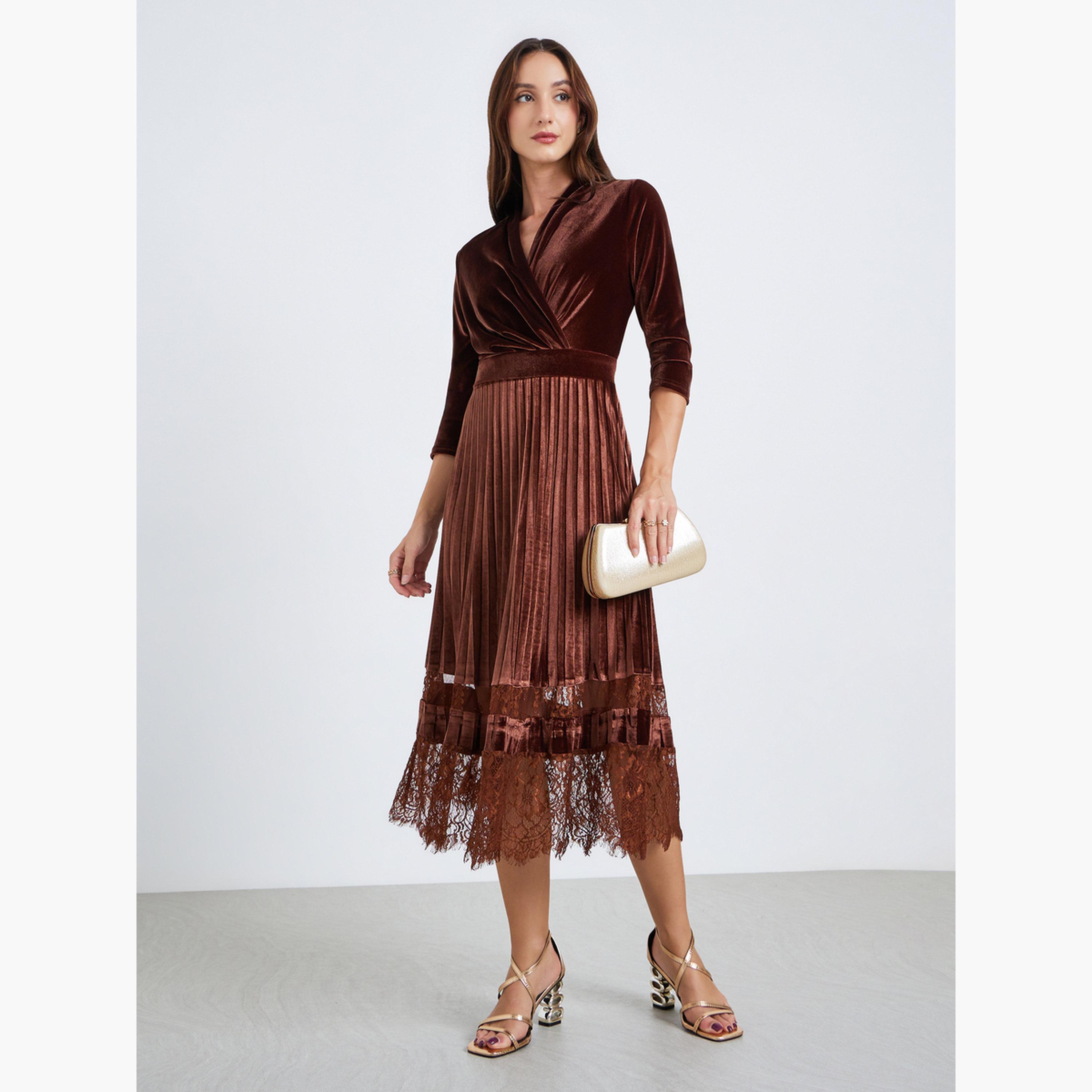 فستان ميدي بكسرات وحافة دانتيل ومظهر مخملي-women-clothing-dresses-image-1
