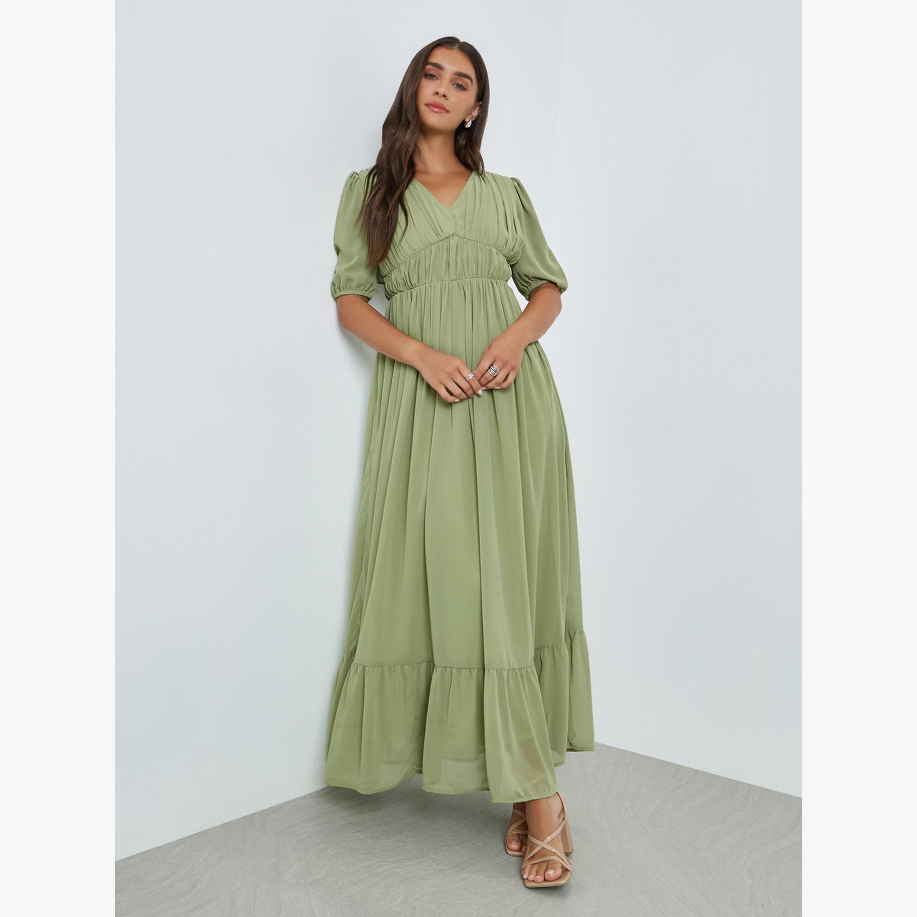 فستان طويل بحافة واسعة وتفاصيل زمزمة-women-clothing-dresses-image-3