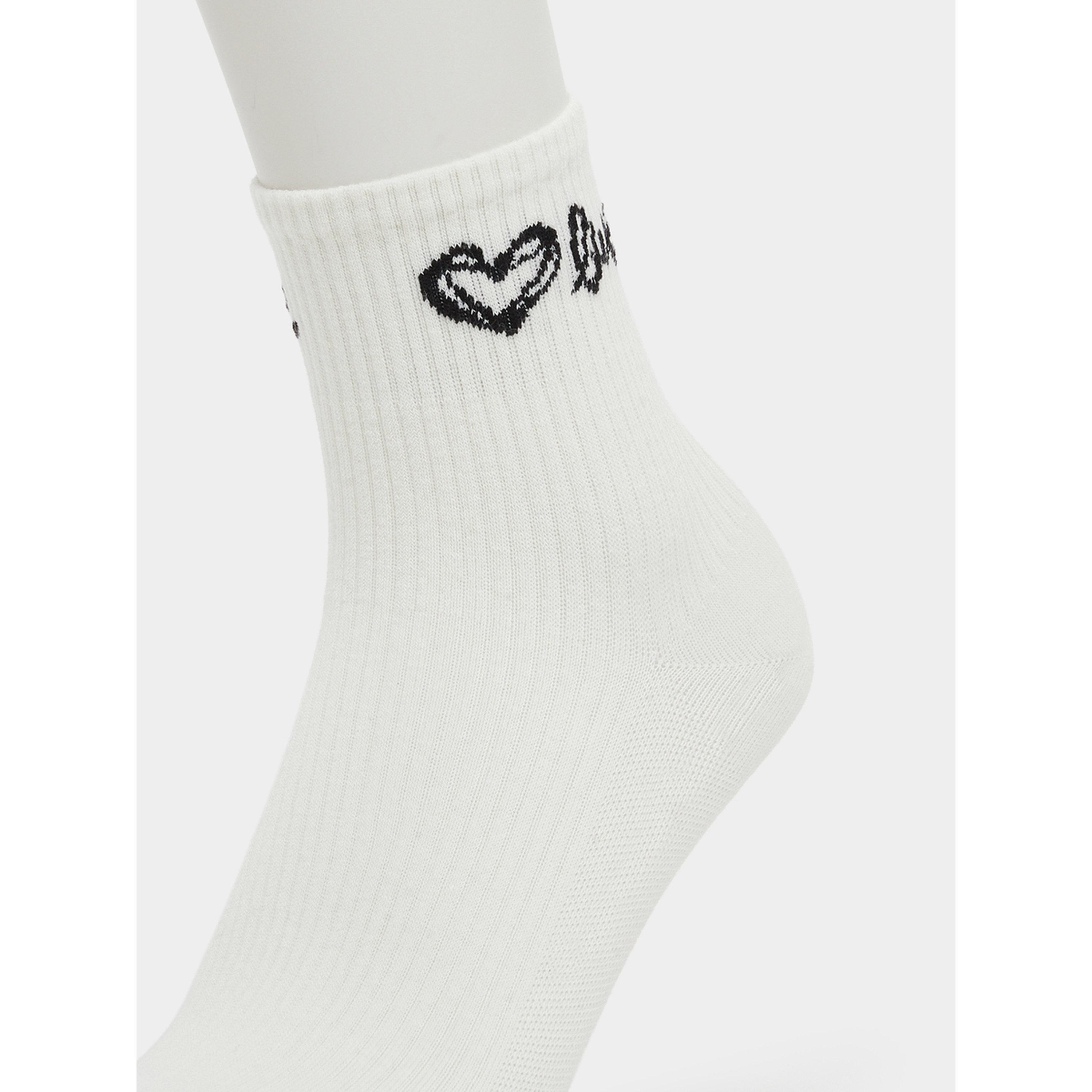 طقم من 3 أزواج - جوارب كاحل بطبعة قلب-women-socksandstockings-image-5