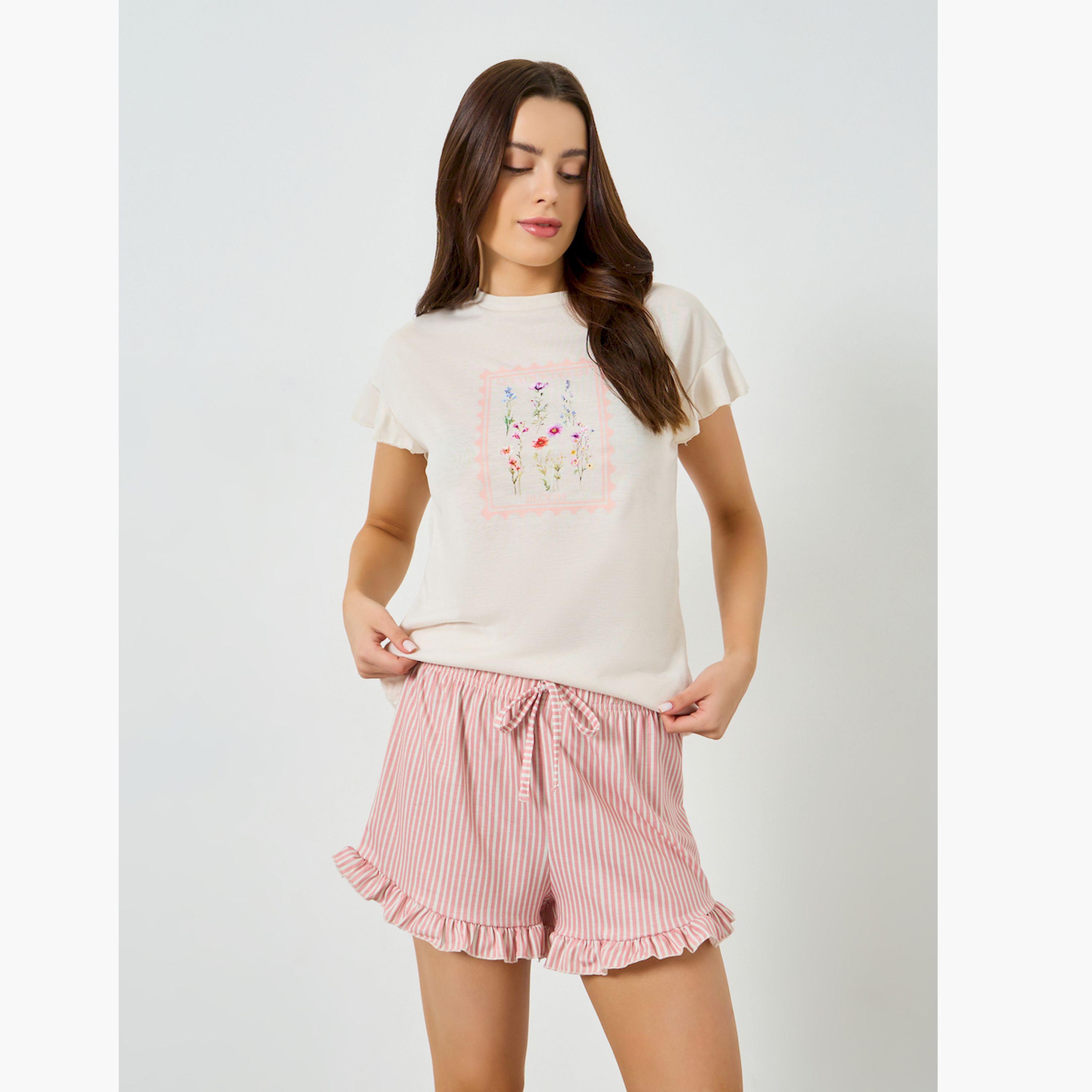 مجموعة من شورت بكشكش وتيشيرت بطبعة زهور وأكمام بكشكش-women-clothing-nightwear-pyjamas-shortsets-image-5