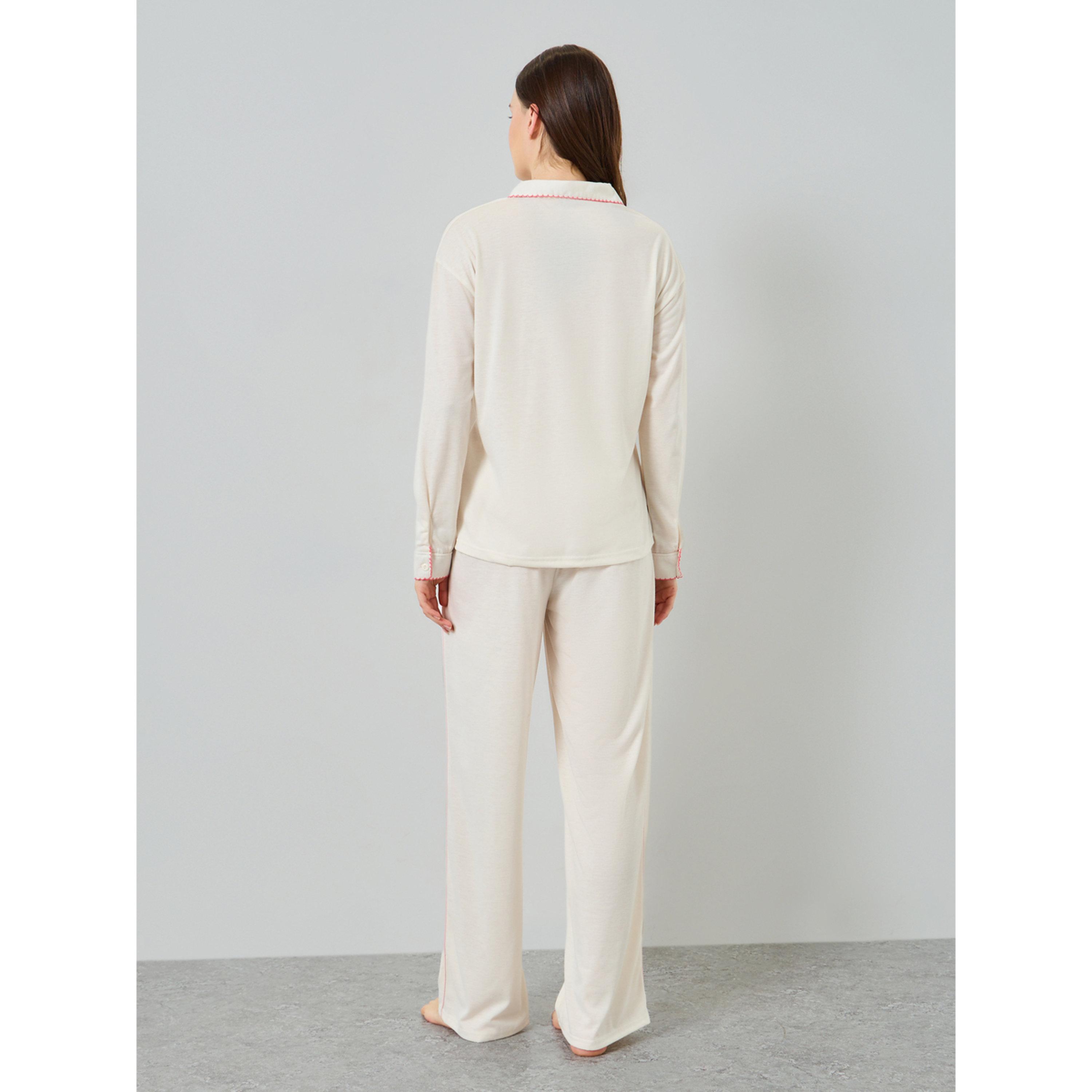 Styli Women Heart Print Scallop Edge Detail Shirt and Pyjama-women-clothing-nightwear-pyjamas-longsets-image-3