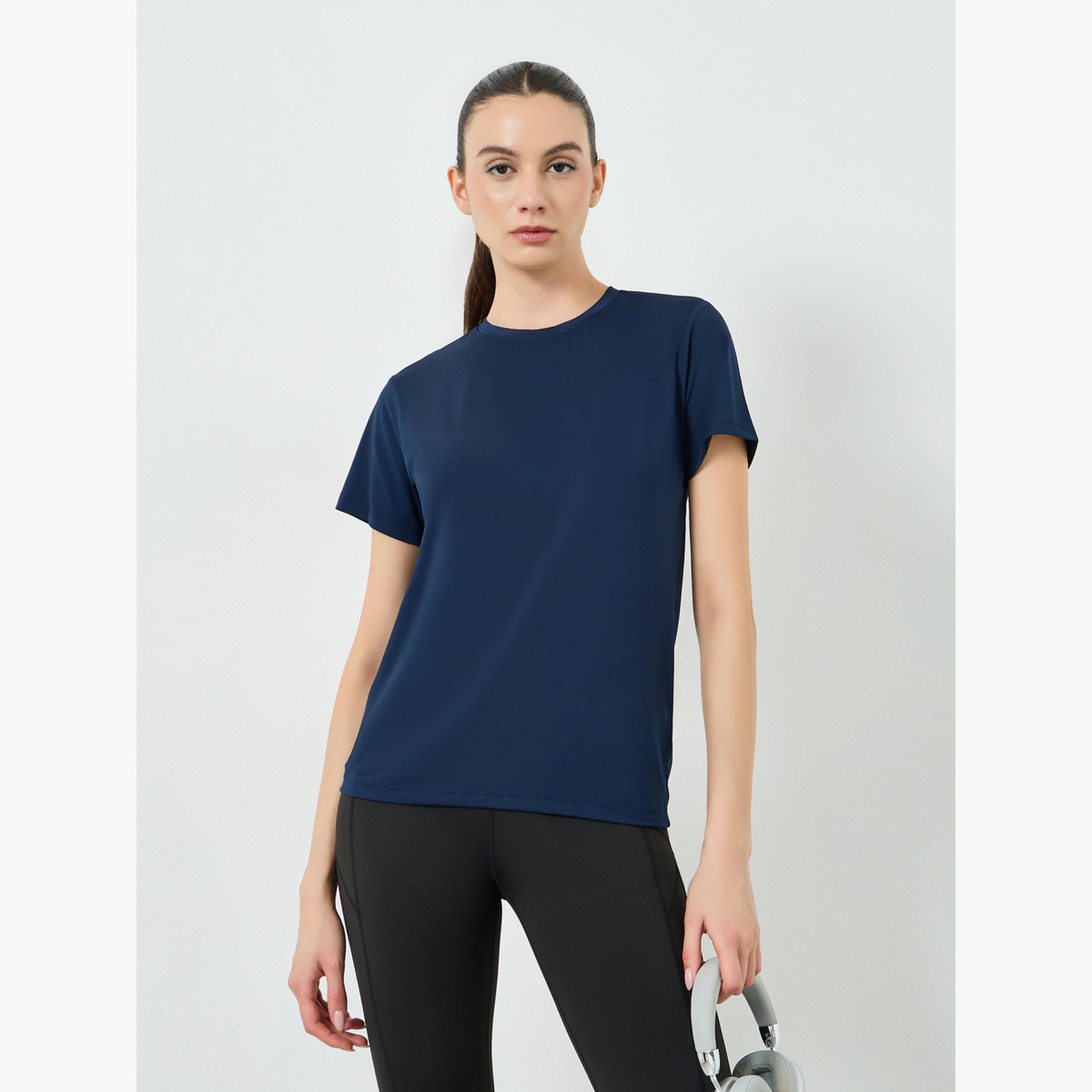 بلوزة بأكمام قصيرة وملمس بارز وشريط مزدوج-women-clothing-tshirts-image-1