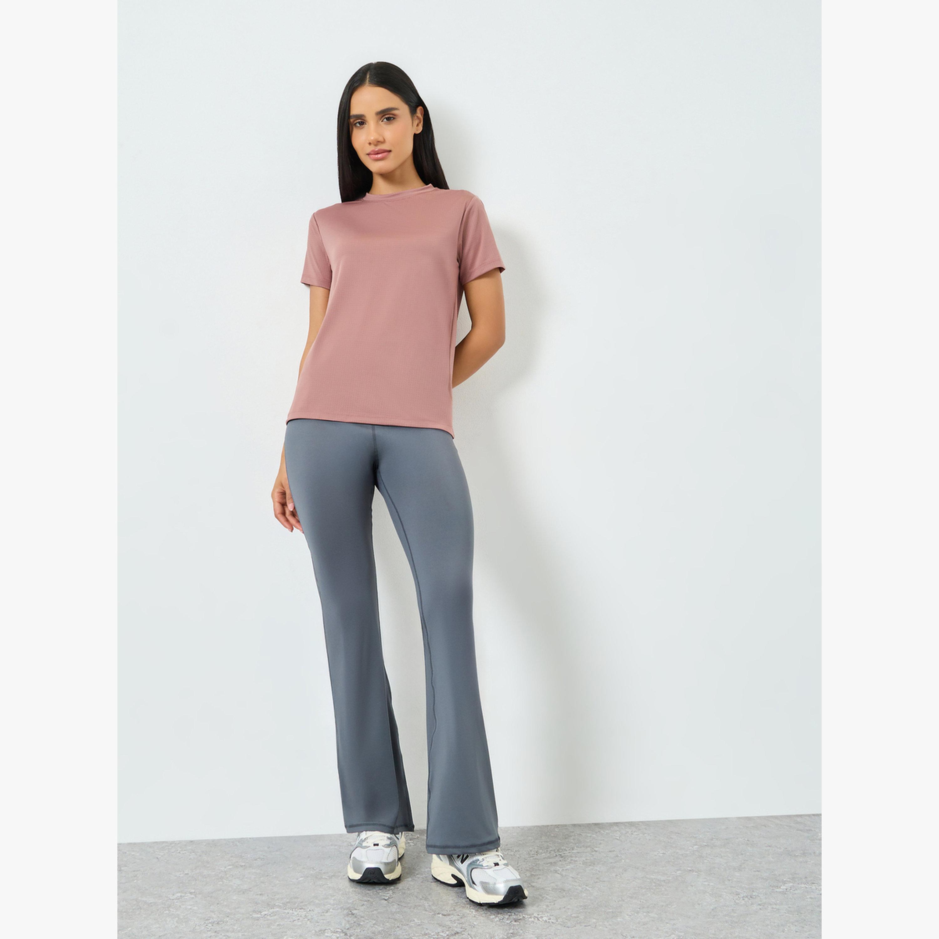 طقم بلوزة أساسية بأكمام قصيرة قطعتين-women-clothing-tshirts-image-3