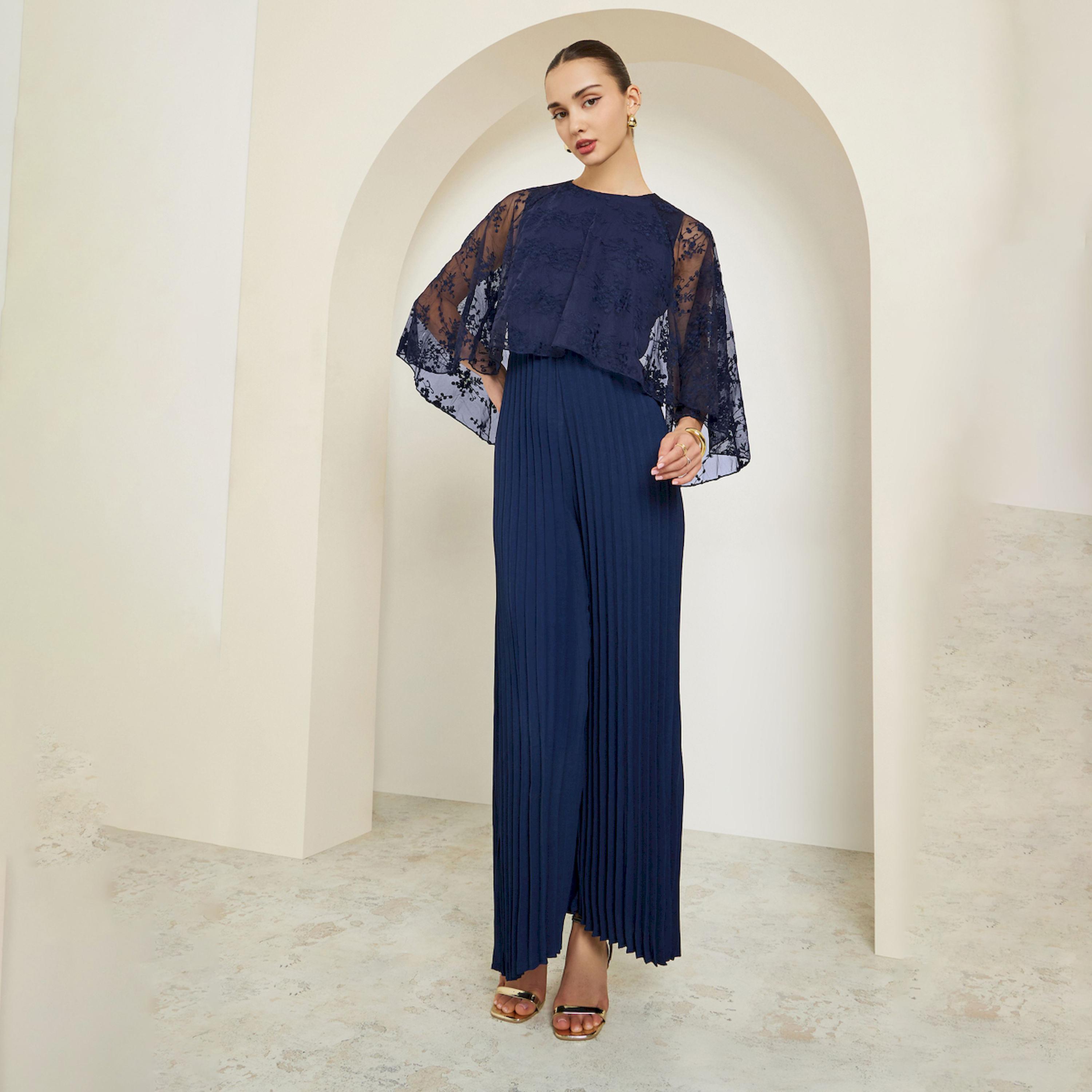جمبسوت بكسرات وأرجل واسعة وأكمام كاب-women-clothing-jumpsuits-image-1