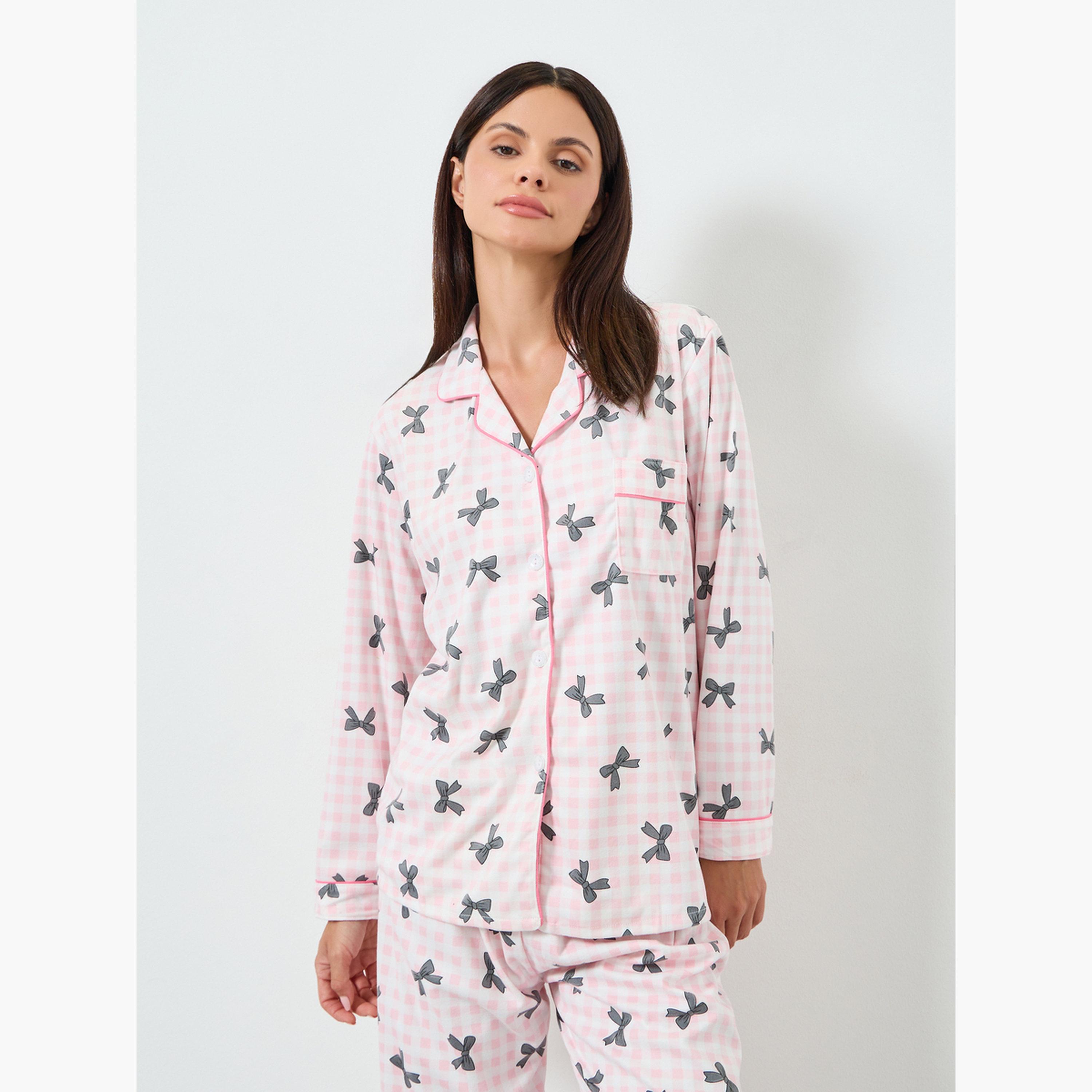 طقم بيجاما من بنطال وبلوزة بطبعة فيونكة ومربعات-women-clothing-nightwear-pyjamas-longsets-image-3