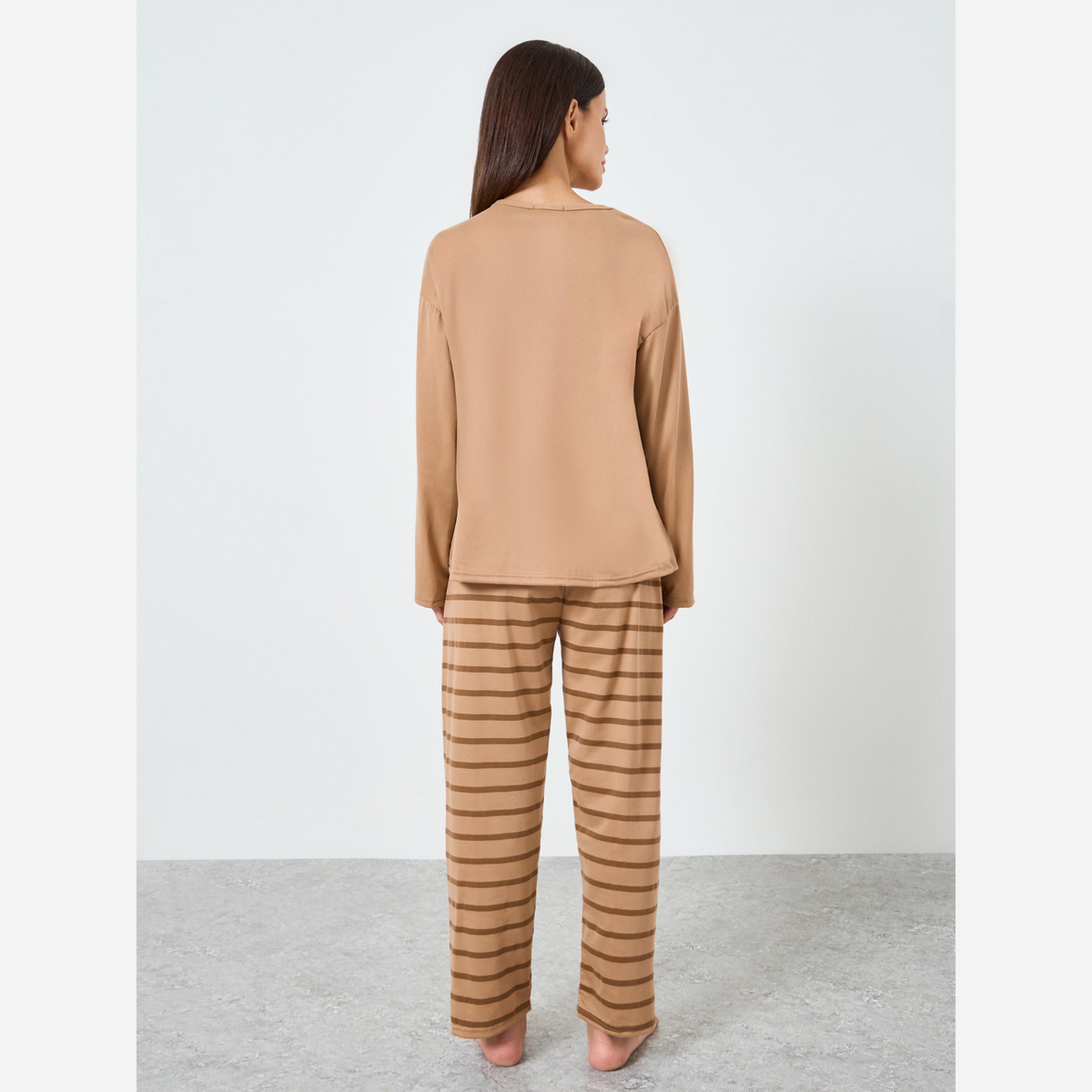 Styli Bear Printed Long Sleeve Tee&Pajama Long Sets-women-clothing-nightwear-pyjamas-longsets-image-4