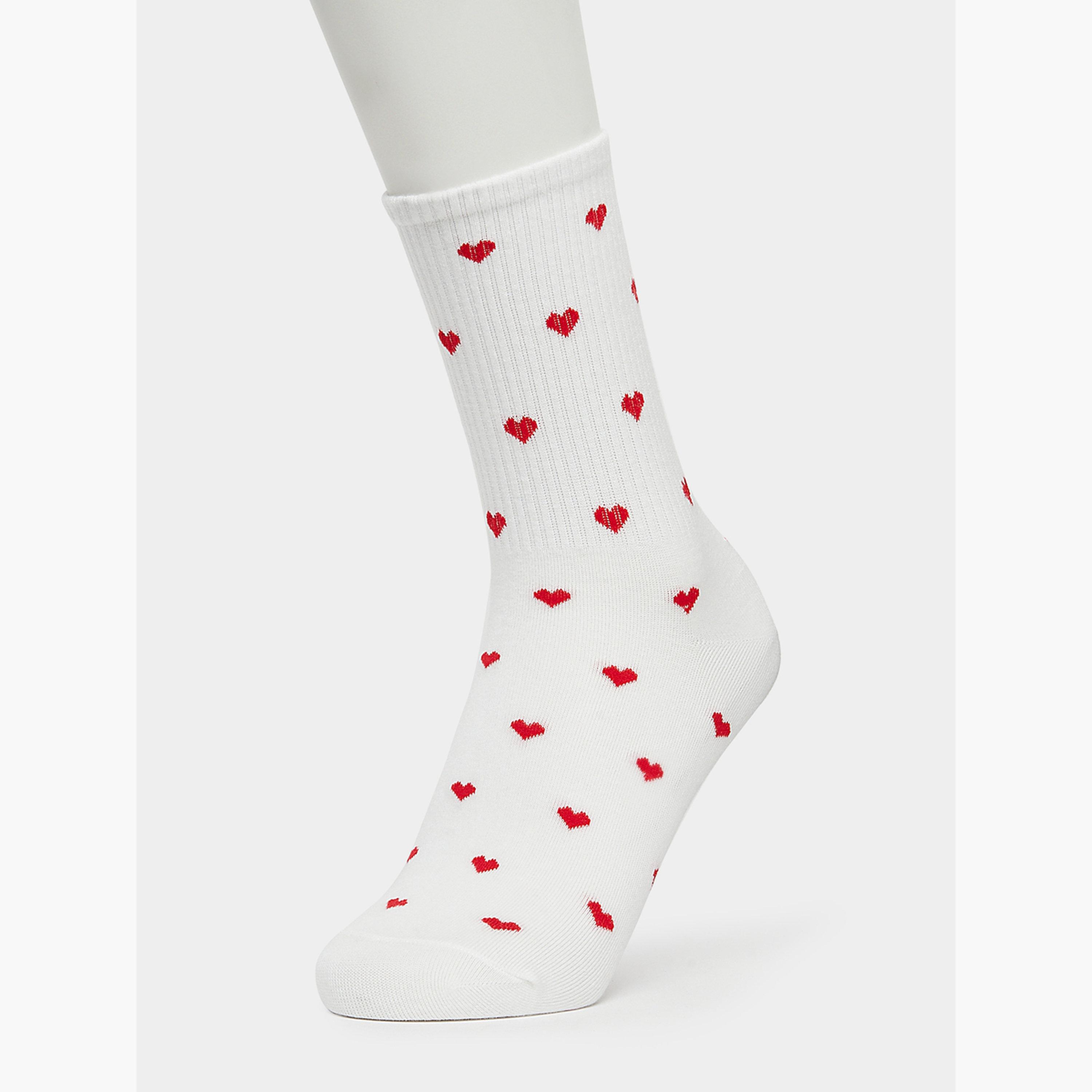 طقم زوجين جوارب ياقة مستديرة بطبعة قلب-women-socksandstockings-image-4