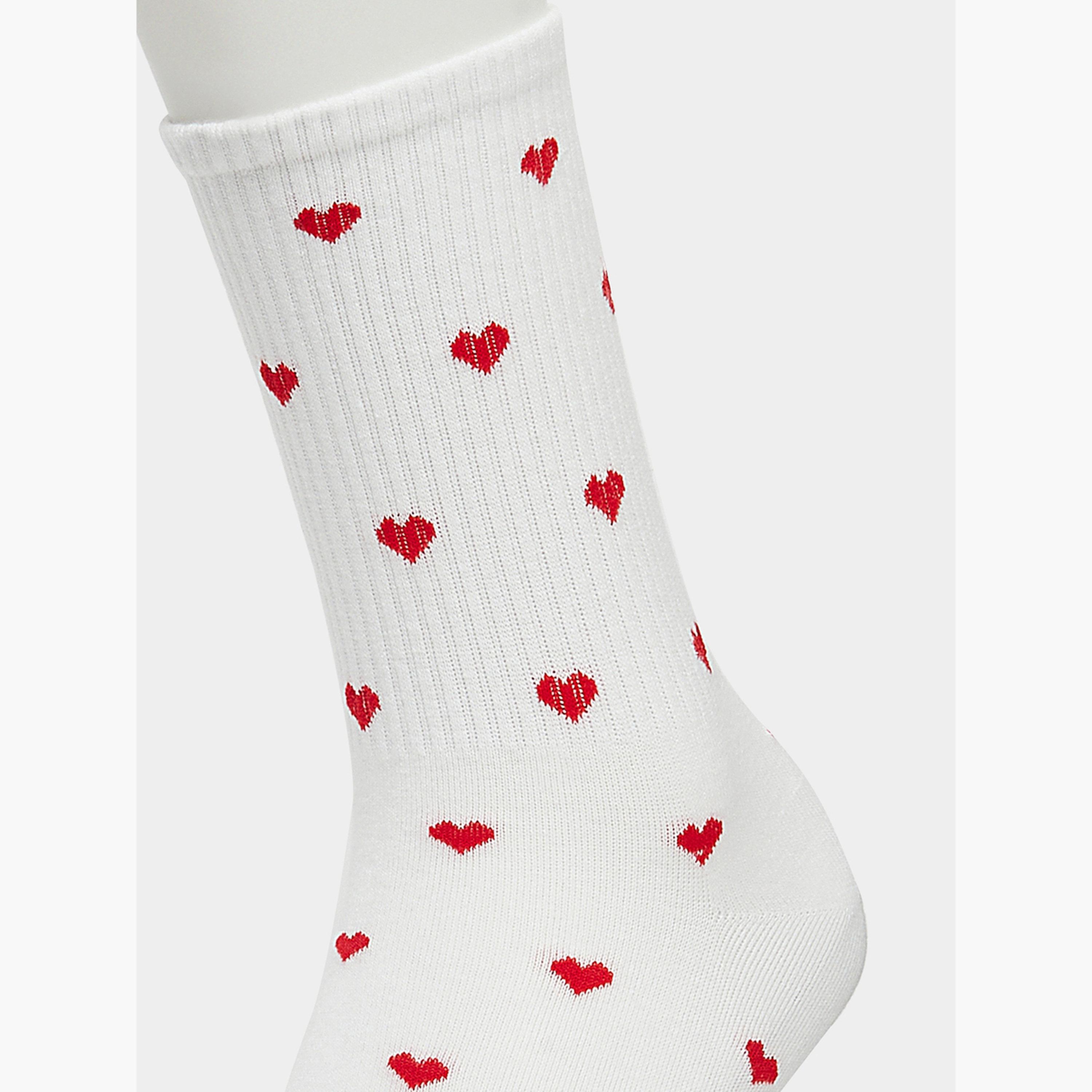طقم زوجين جوارب ياقة مستديرة بطبعة قلب-women-socksandstockings-image-5
