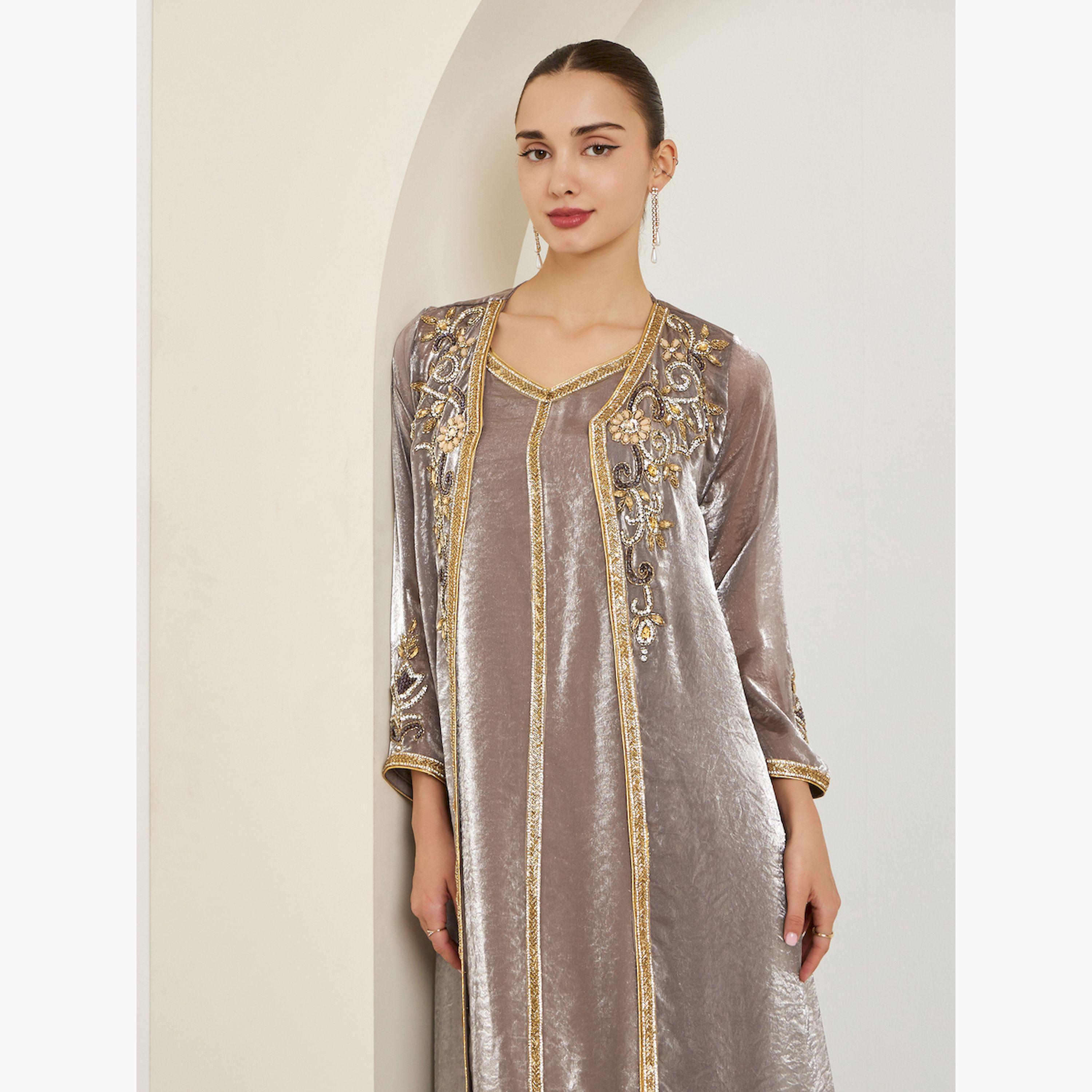 قفطان بحافة واسعة وتطريز يدوي-women-arabicclothing-kaftan-image-2