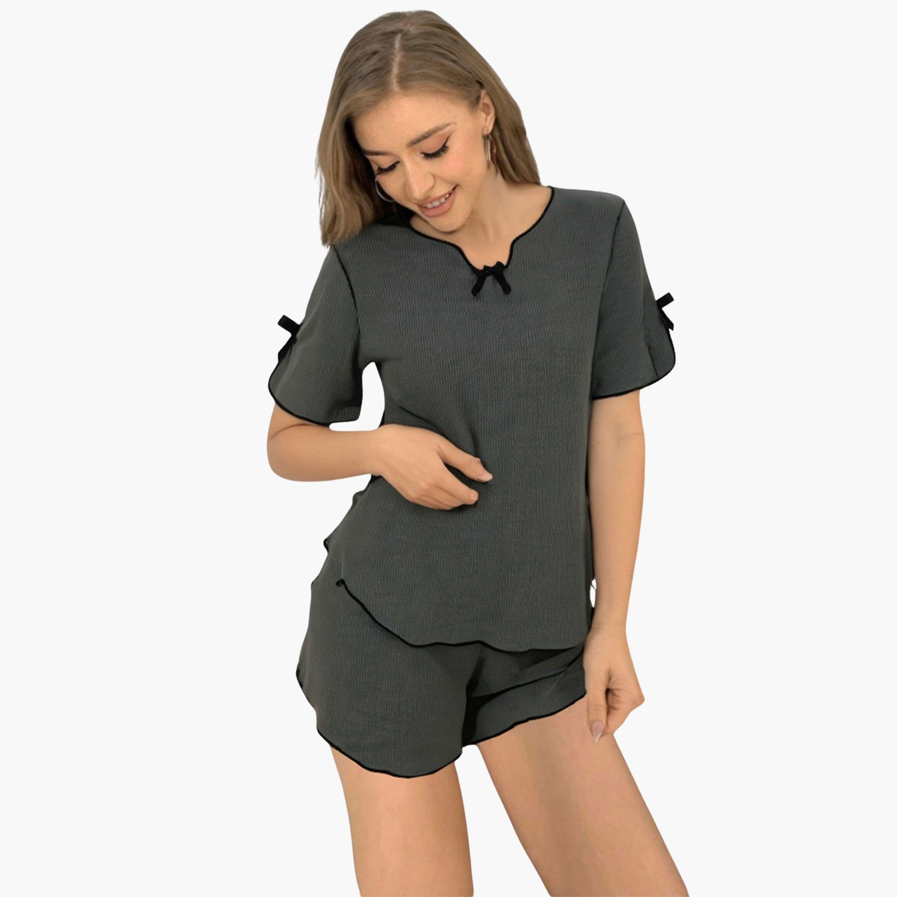 طقم بلوزة وشورت من نسيج وافل بفيونكة-women-clothing-nightwear-pyjamas-shortsets-image-1