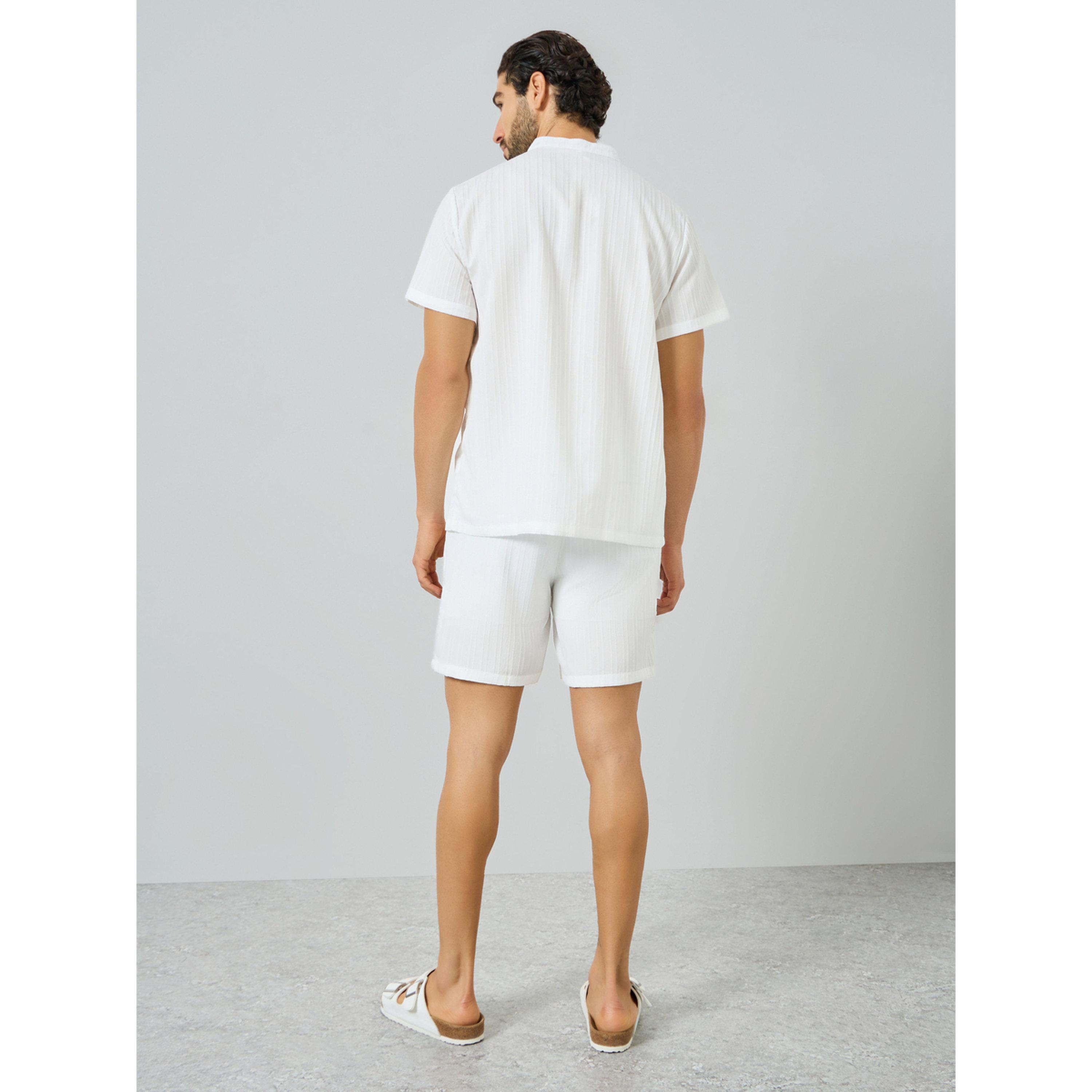 طقم منسق من شورت وتيشيرت بتفاصيل بارزة الملمس-men-clothing-coordsets-image-6