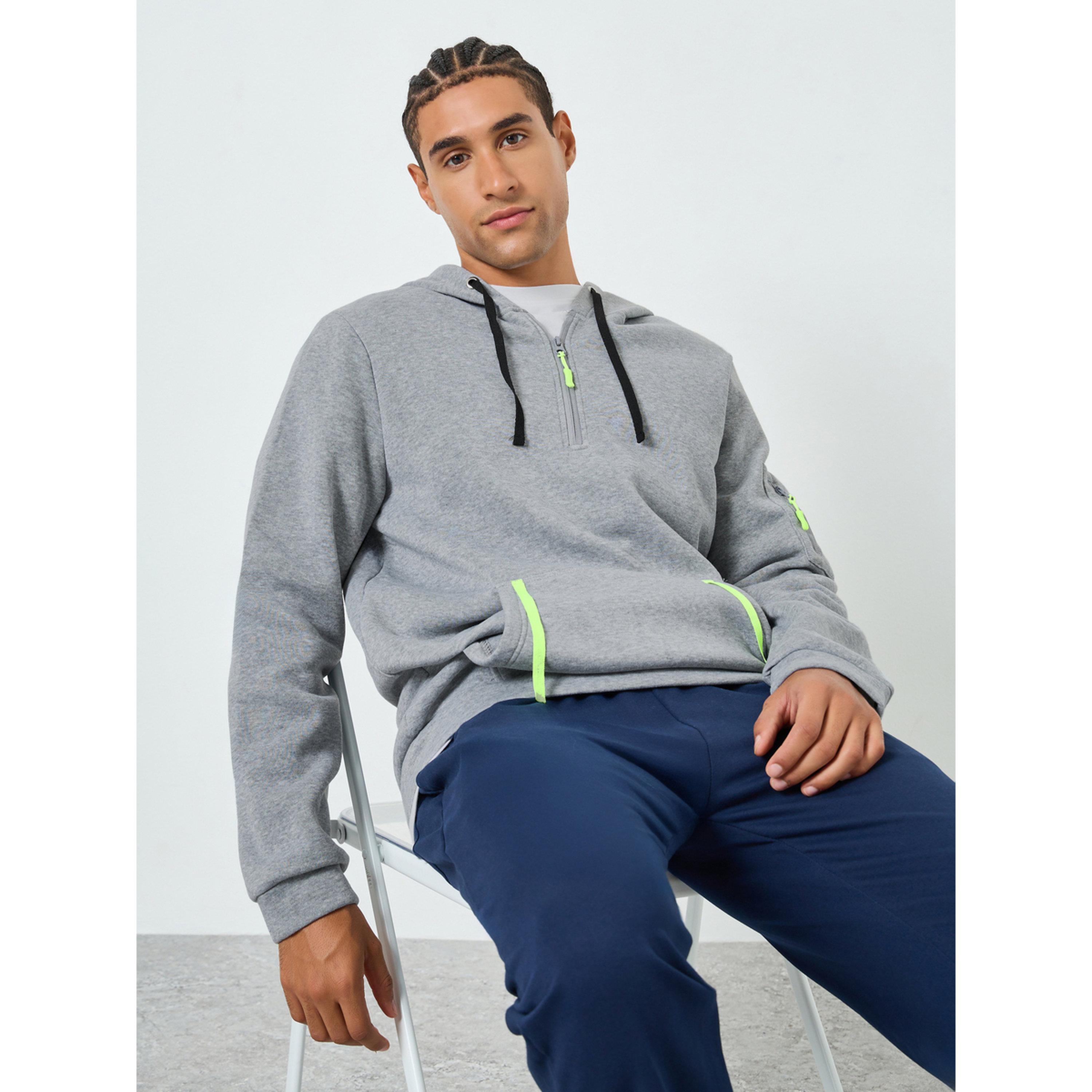 هودي رجالي سادة بنصف سحاب وجيب كنغر-men-winterwear-hoodiesandsweatshirts-image-3
