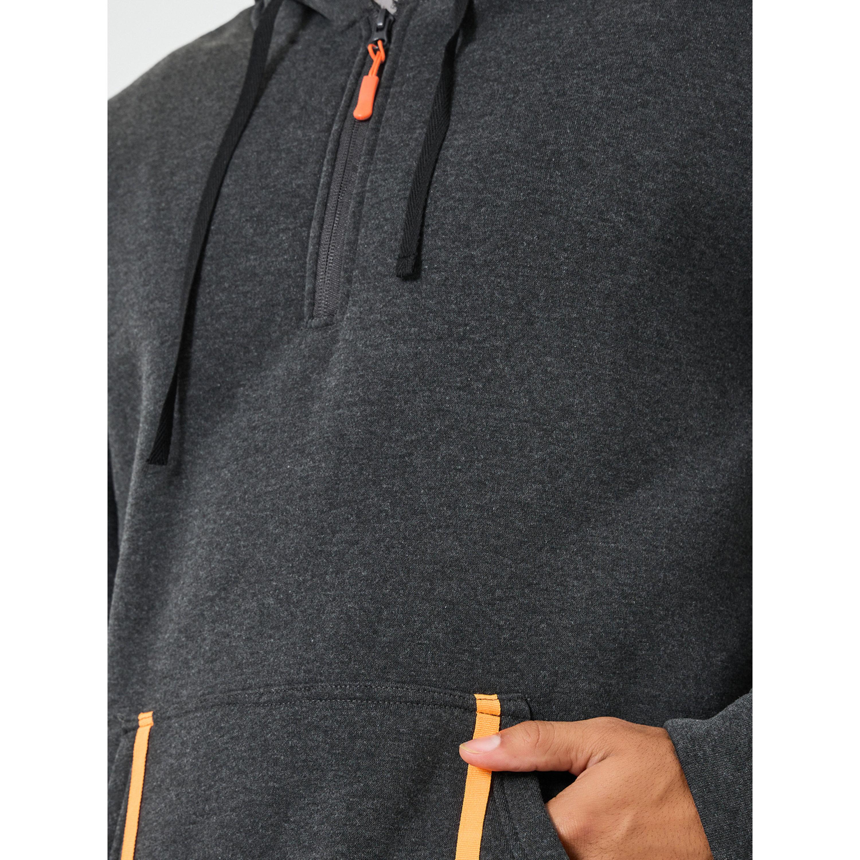 هودي رمادي بنصف سحاب من Take Two Men مع جيب كنغر-men-winterwear-hoodiesandsweatshirts-image-4