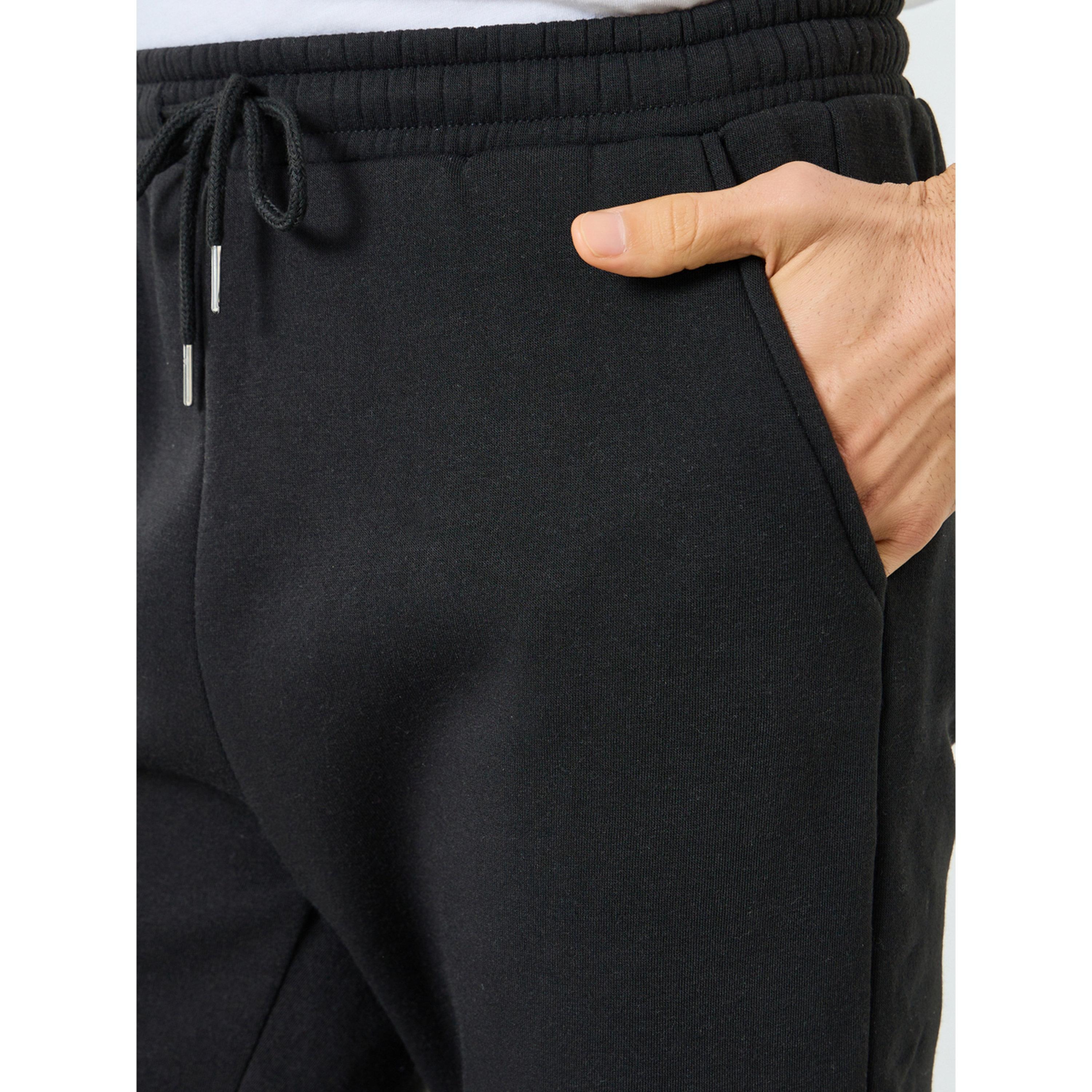 بنطال جوغر رجالي بخصر مطاطي ورباط-men-clothing-bottoms-joggers-image-3