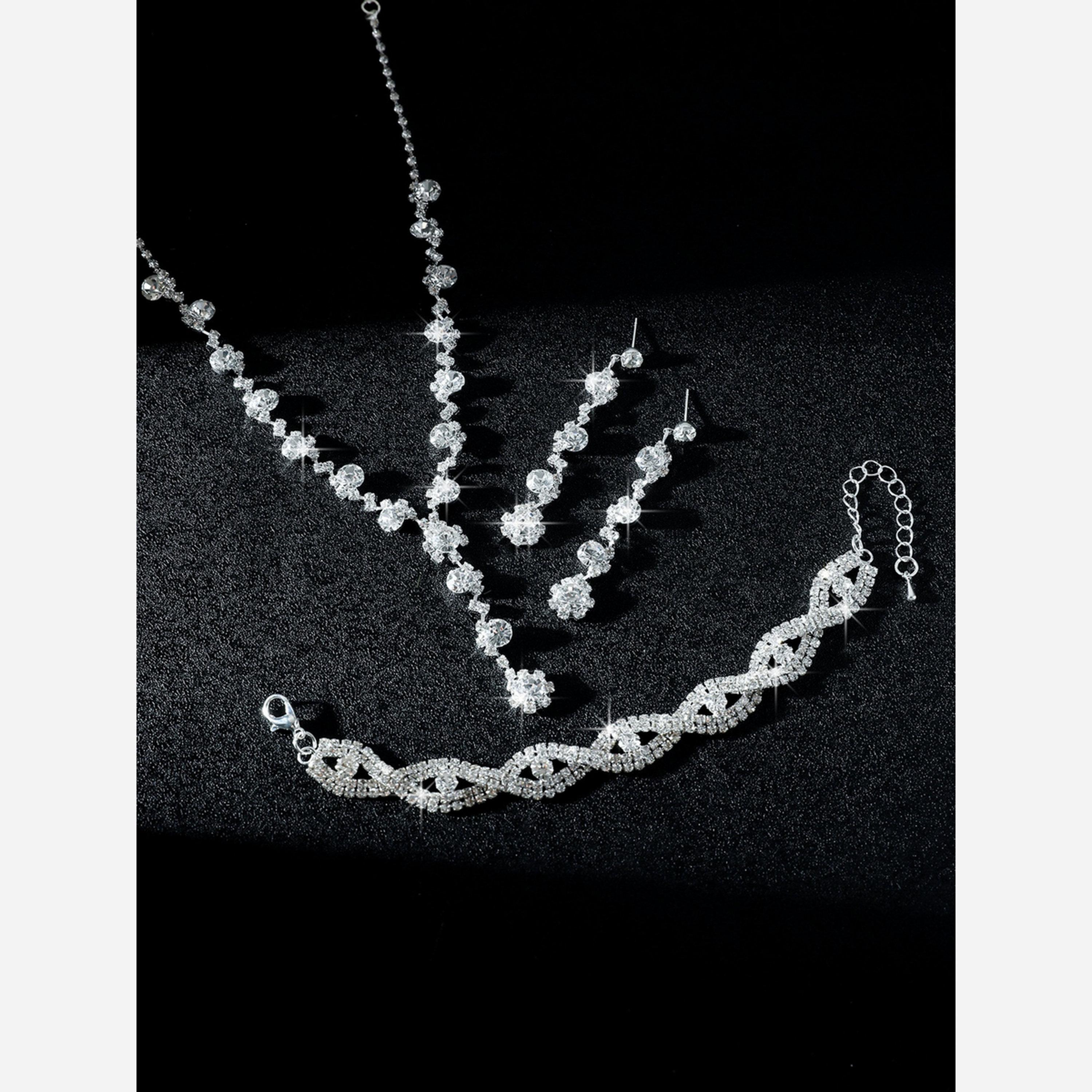تيك تو - طقم قلادة وأقراط وسوار مزين بالفضة-women-watchesandjewellery-jewellery-jewellerysets-image-4