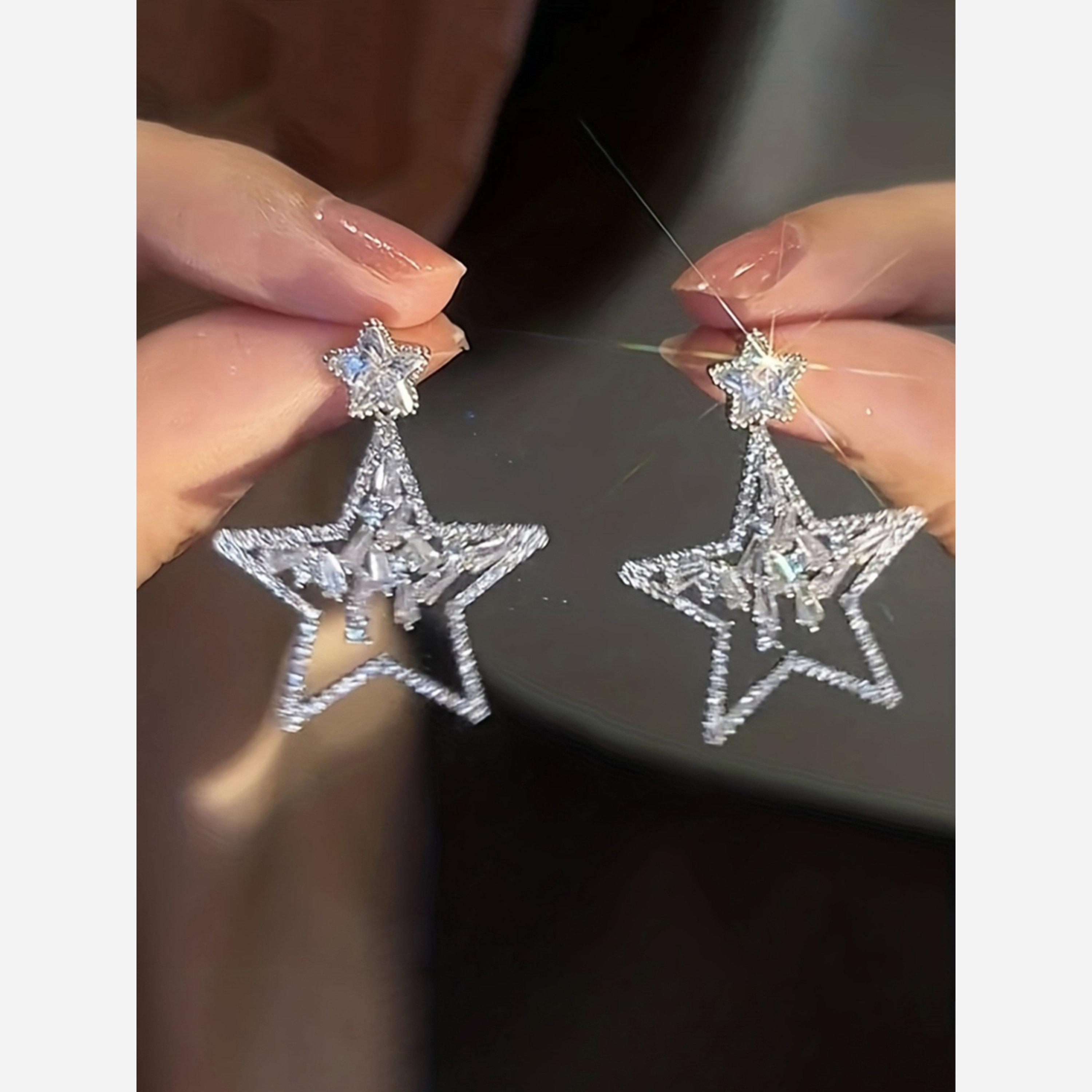 تيك تو - أقراط متدلية على شكل نجمة فضية مزينة-women-watchesandjewellery-jewellery-earrings-image-5