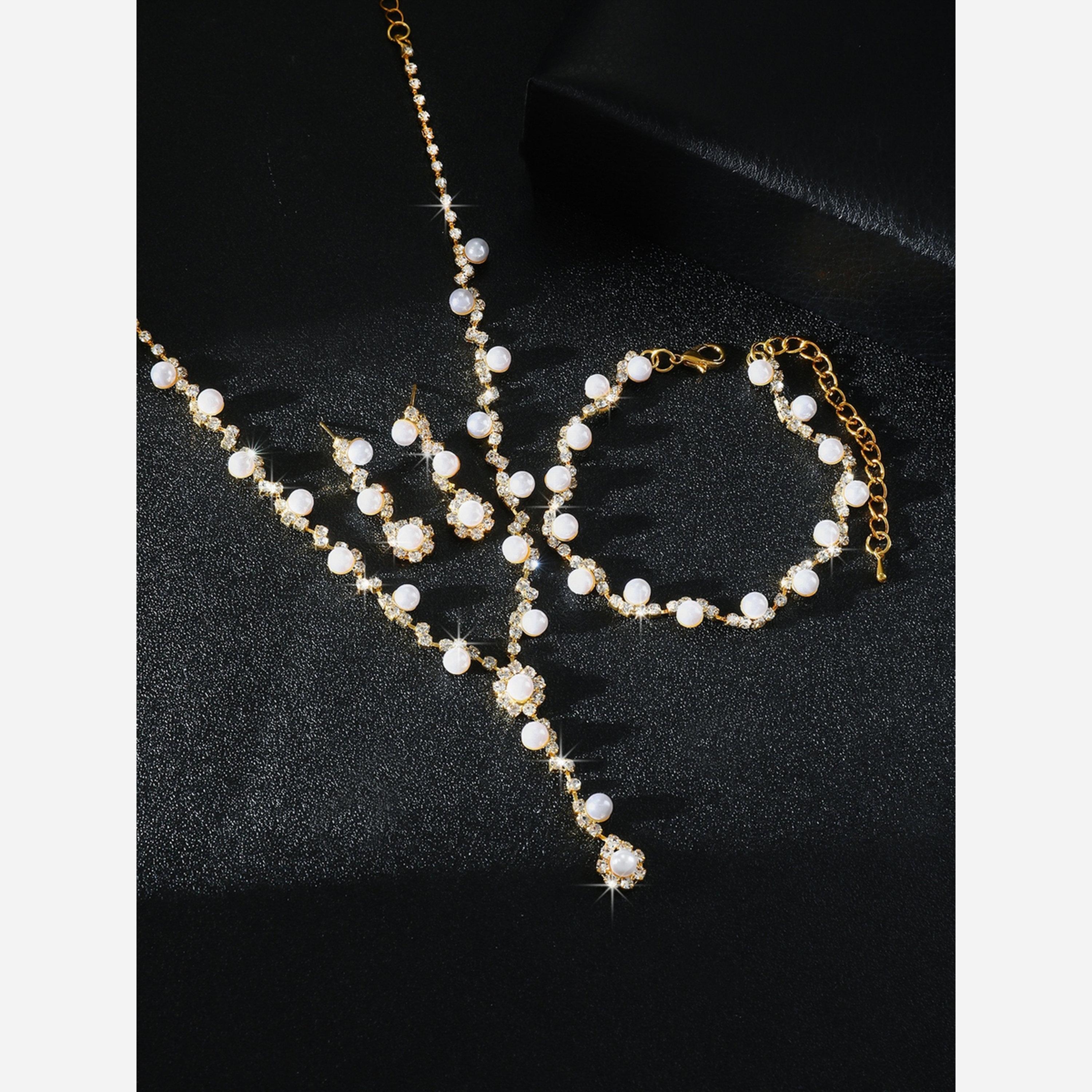 تيك تو - طقم عقد من اللؤلؤ الذهبي مع سوار وأقراط-women-watchesandjewellery-jewellery-jewellerysets-image-4