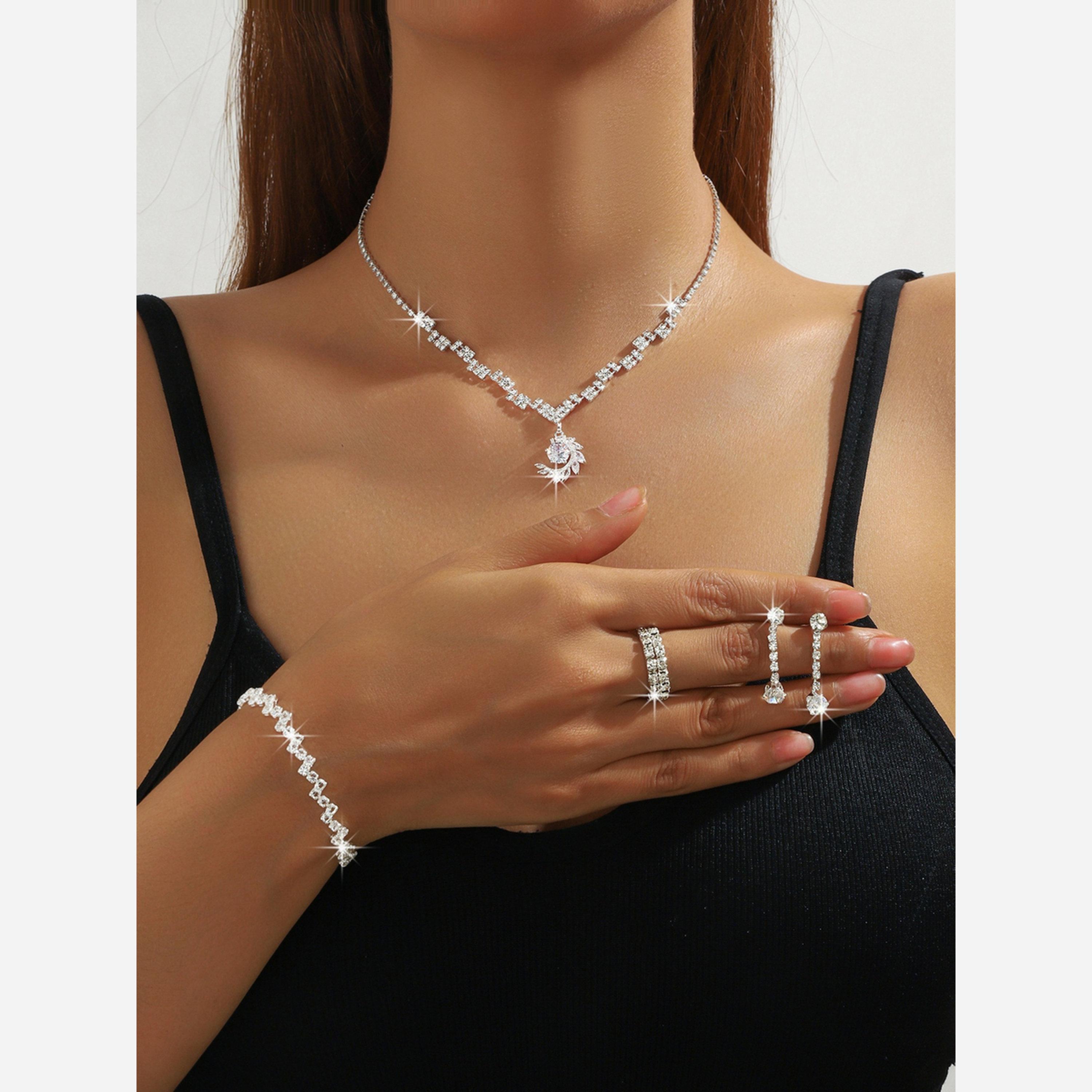 تيك تو - طقم عقد وأقراط وسوار وخاتم من الكريستال الفضي-women-watchesandjewellery-jewellery-jewellerysets-image-2