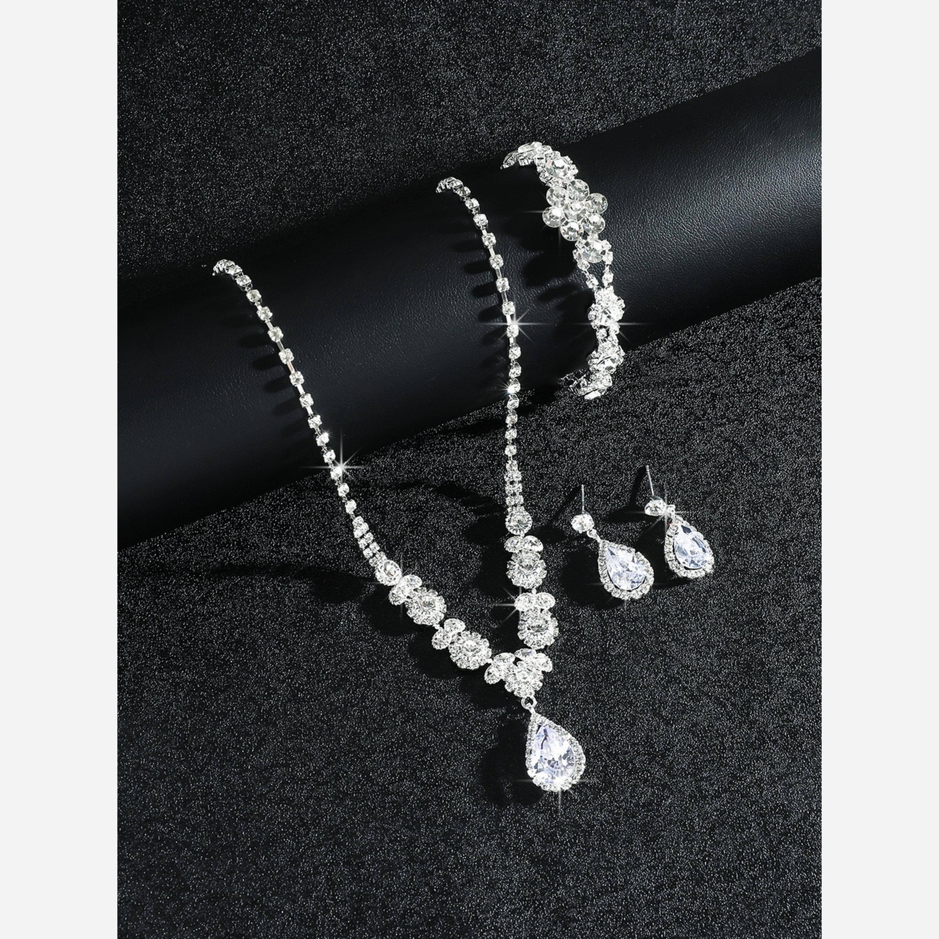 تيك تو - طقم عقد وأقراط وسوار من الكريستال الفضي-women-watchesandjewellery-jewellery-jewellerysets-image-3