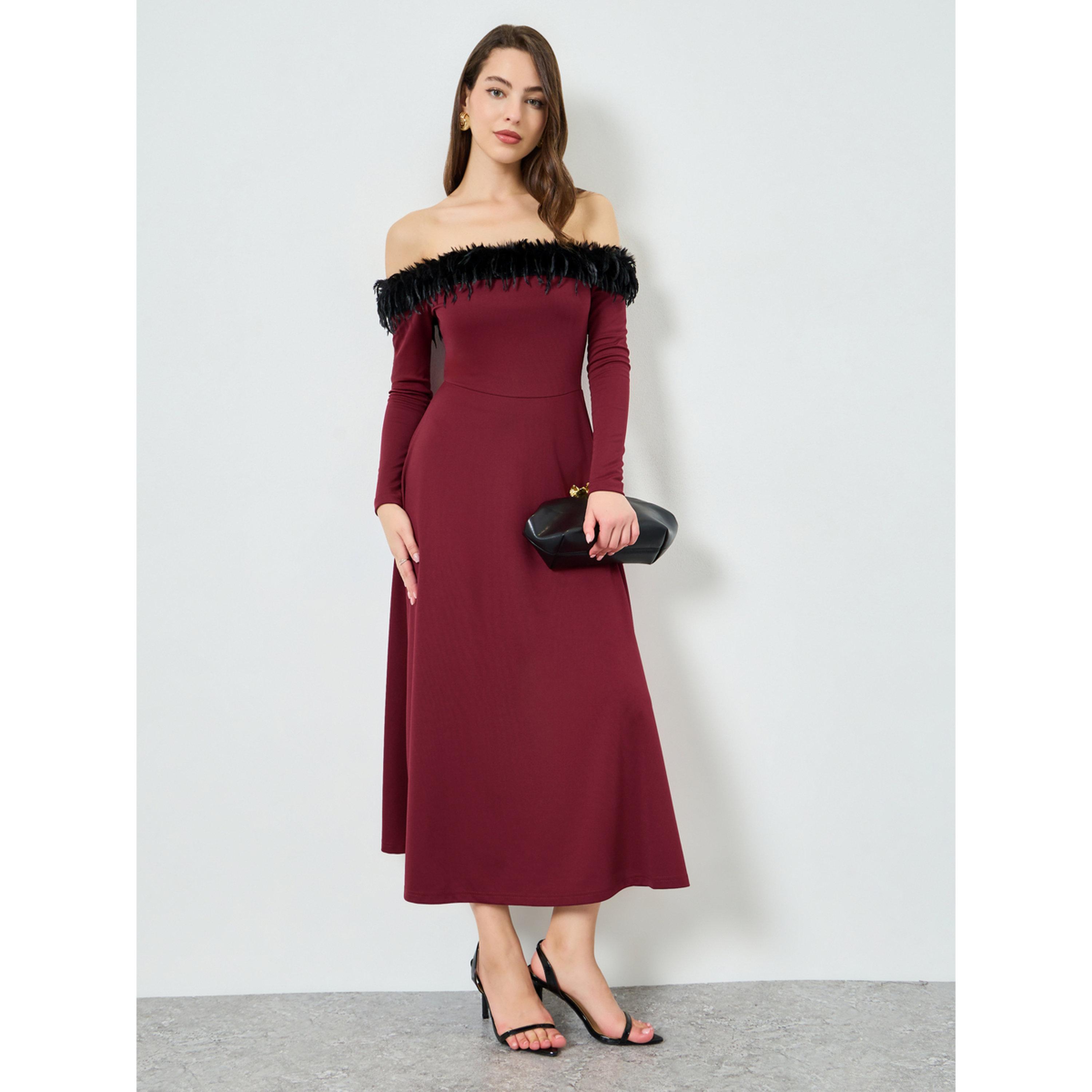 فستان سهرة طويل بأكتاف مكشوفة مع فرو صناعي-women-clothing-dresses-image-1