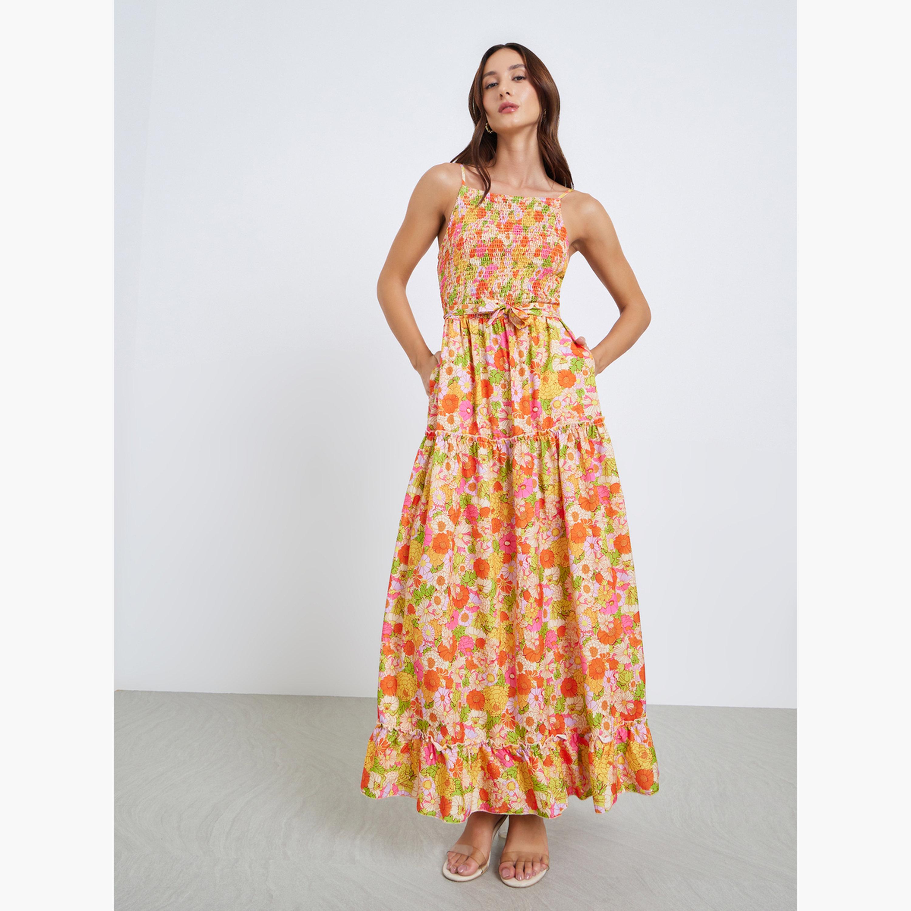 فستان طويل بحمالات وطبعة زهور وتفاصيل سموكينج-women-clothing-dresses-image-1