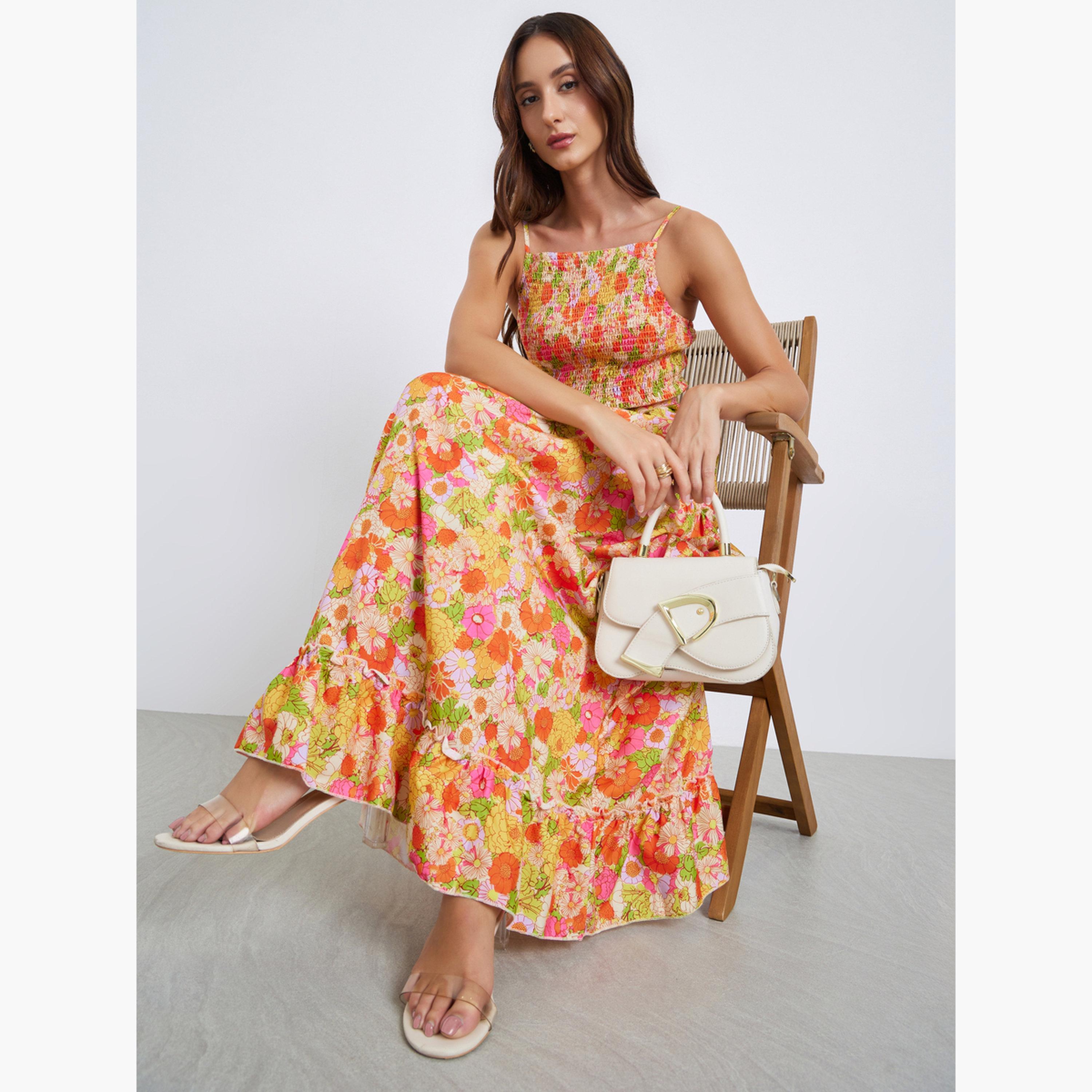 فستان طويل بحمالات وطبعة زهور وتفاصيل سموكينج-women-clothing-dresses-image-2