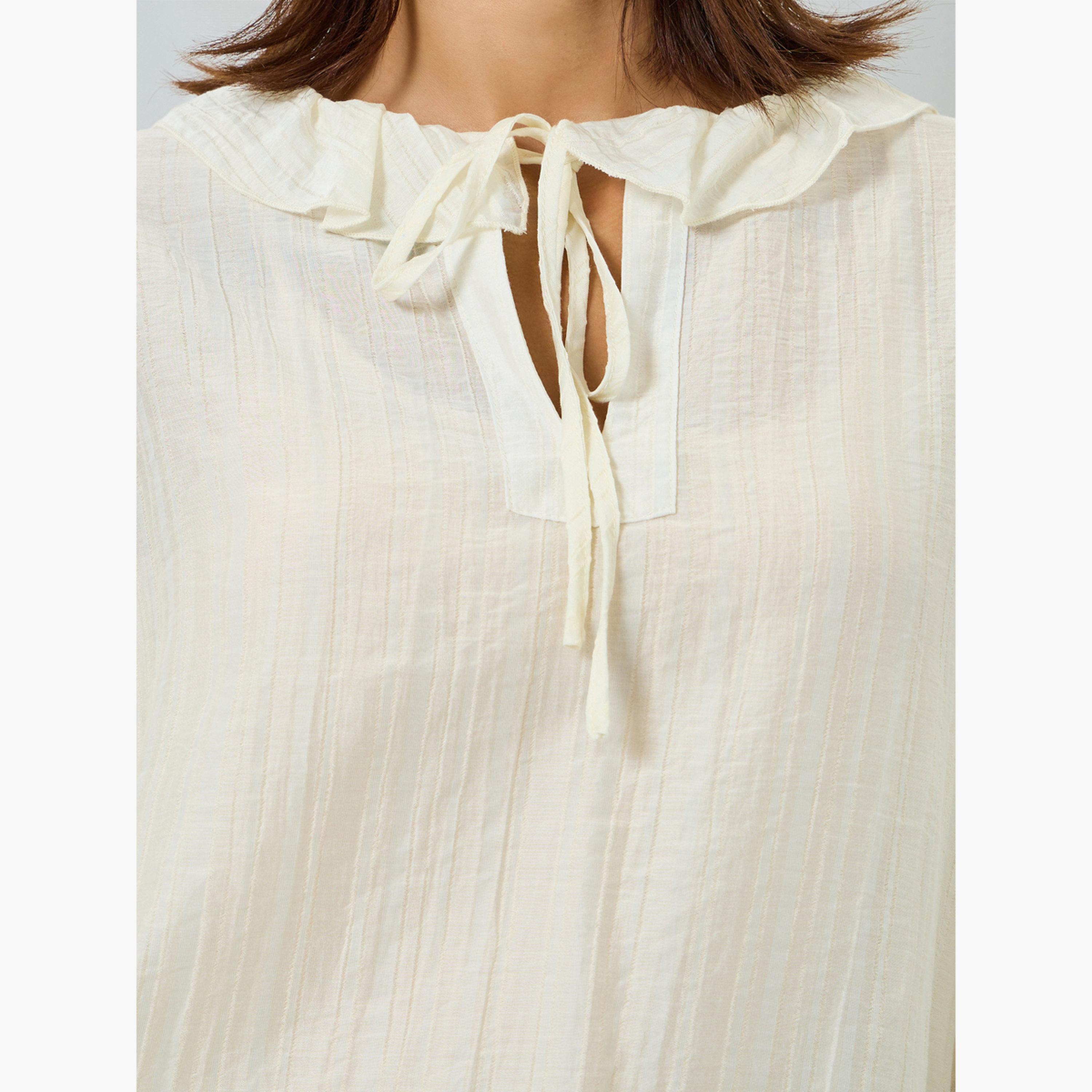 بلوزةة بيضاء بأكمام طويلة وتفاصيل كشكش-women-clothing-shirtsandblouses-blouses-image-4