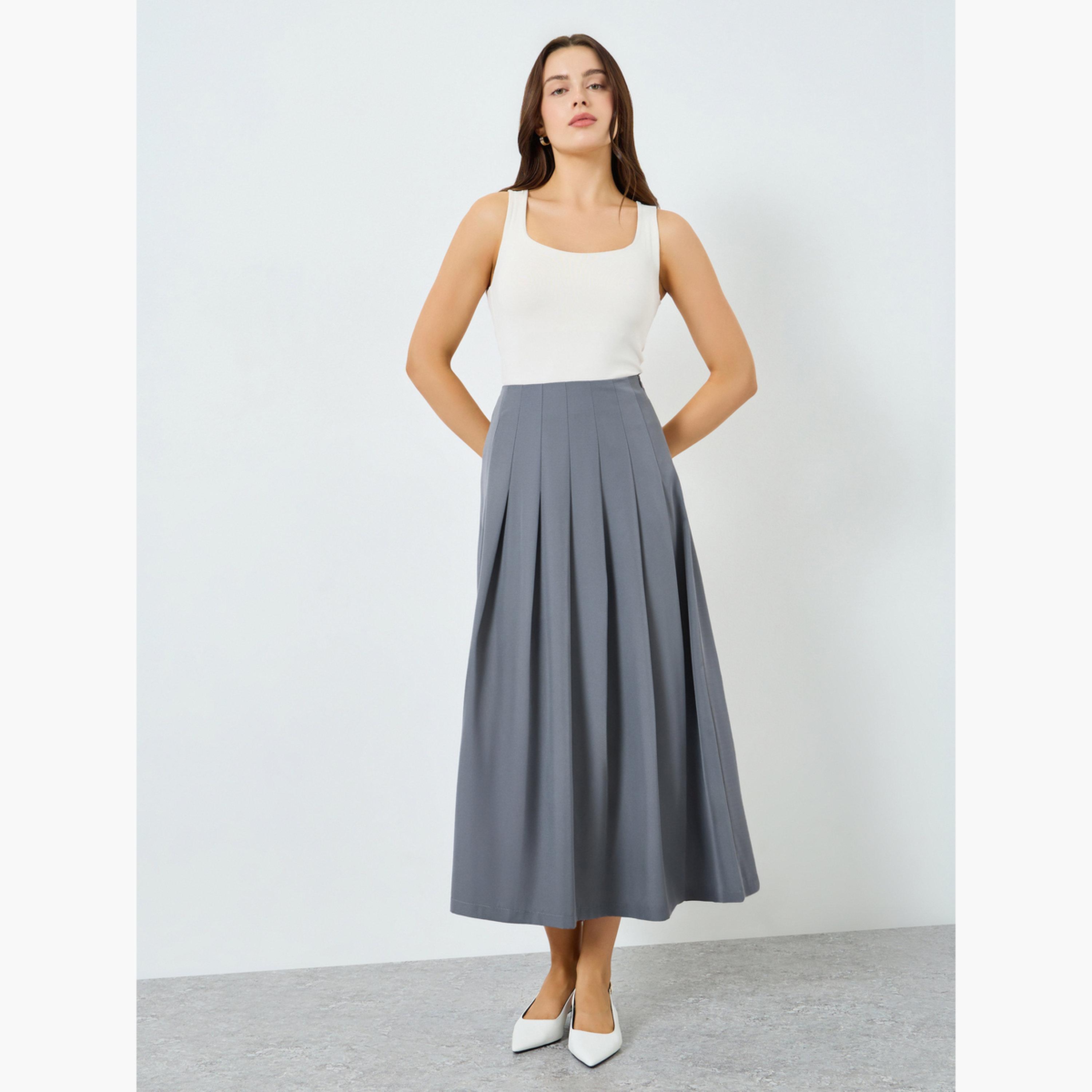 تنورة طويلة بحافة واسعة وبكسرات-women-clothing-bottoms-skirts-image-2