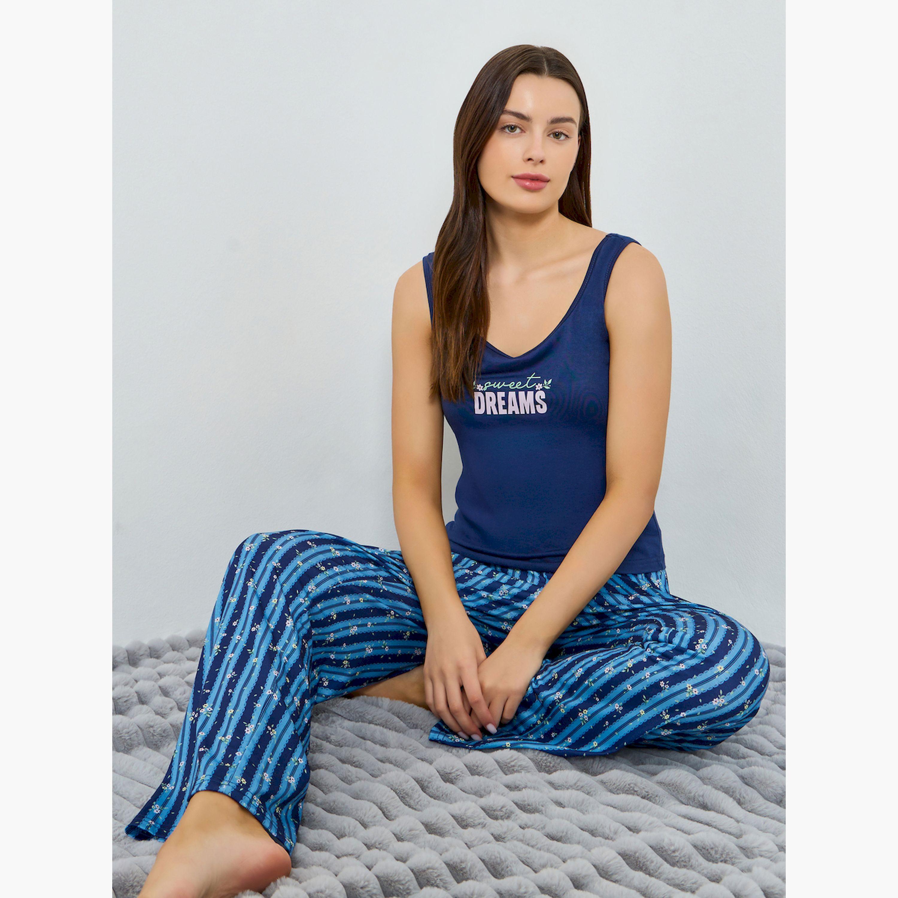 مجموعة من بيجاما مخططة وبلوزة تانك بشعار-women-clothing-nightwear-pyjamas-longsets-image-2