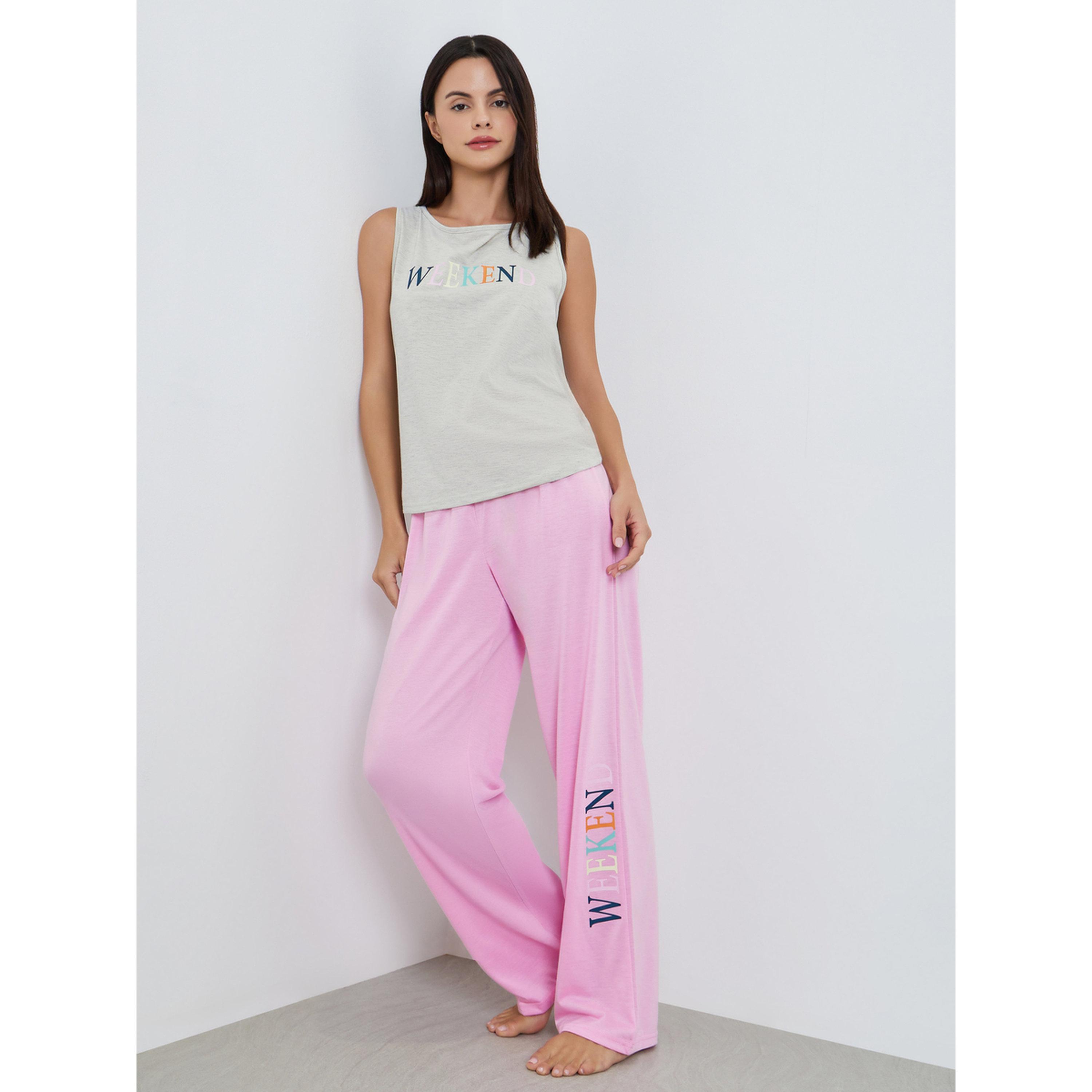 طقم بيجاما من بنطال وبلوزة بلا أكمام بطبعة شعار-women-clothing-nightwear-pyjamas-longsets-image-1
