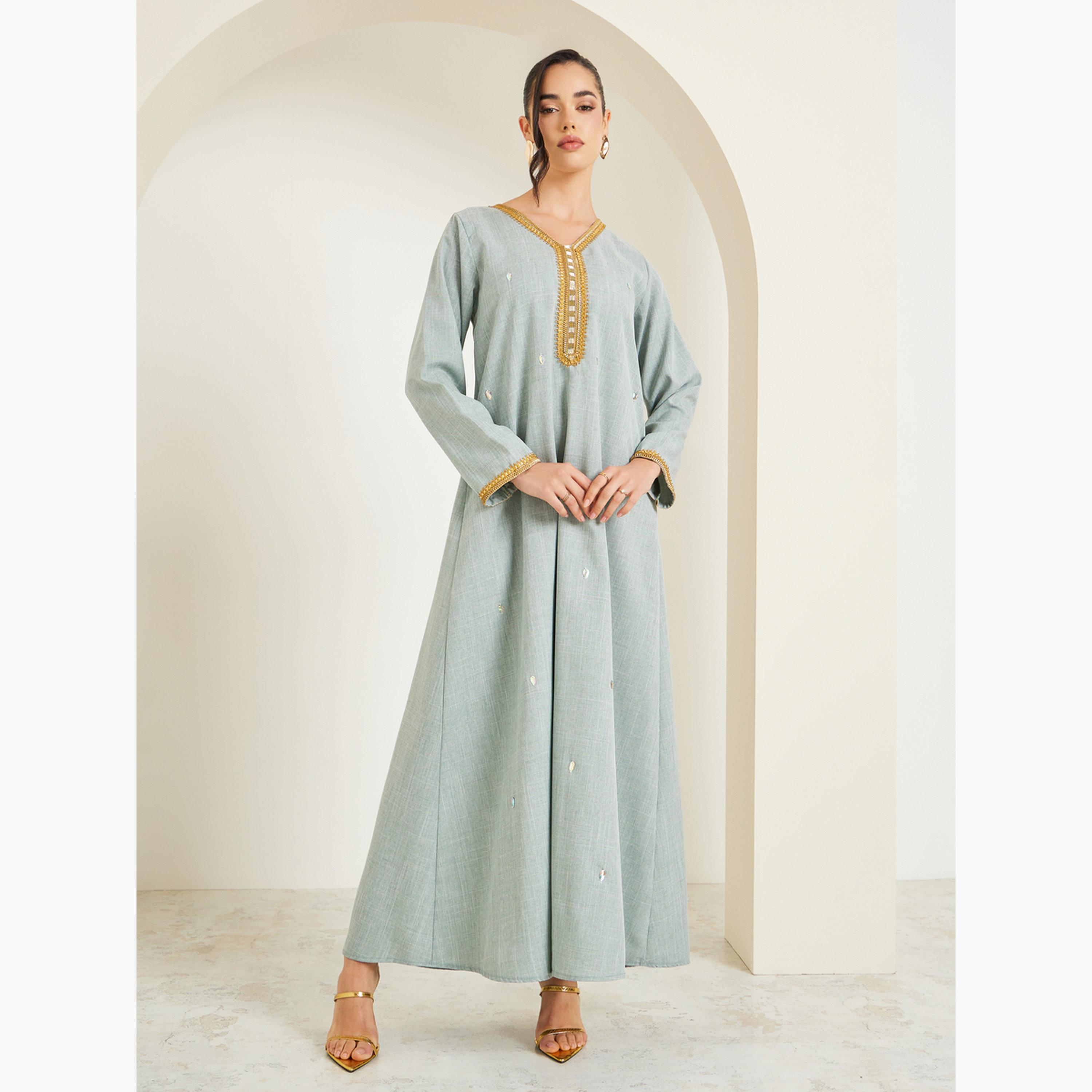 جلابية بحافة واسعة وتفاصيل مزينة-women-arabicclothing-jalabiyas-image-3