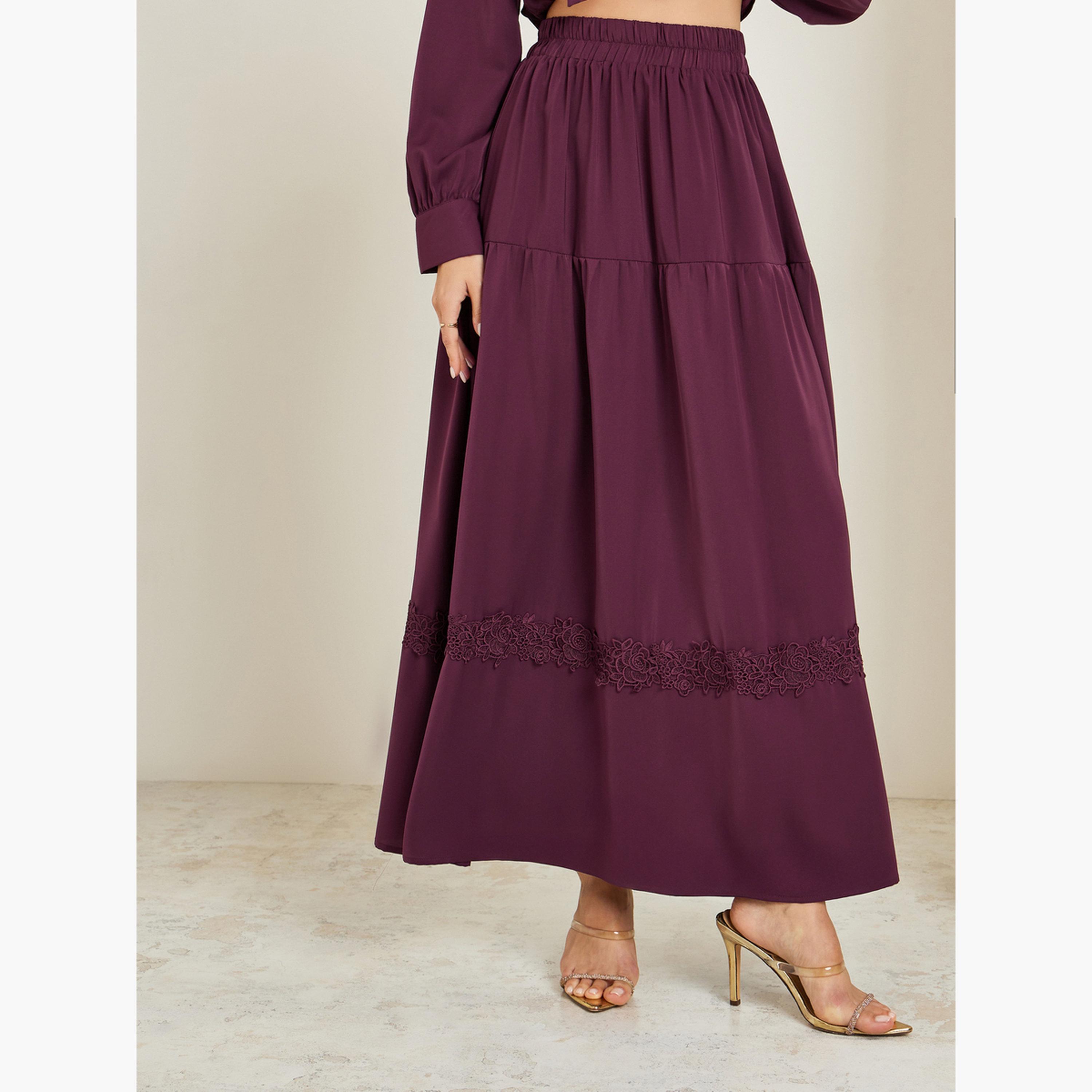 ستايلي - طقم قميص وتنورة ماكسي مزين بالدانتيل لون برغندي-women-clothing-coordsets-image-5