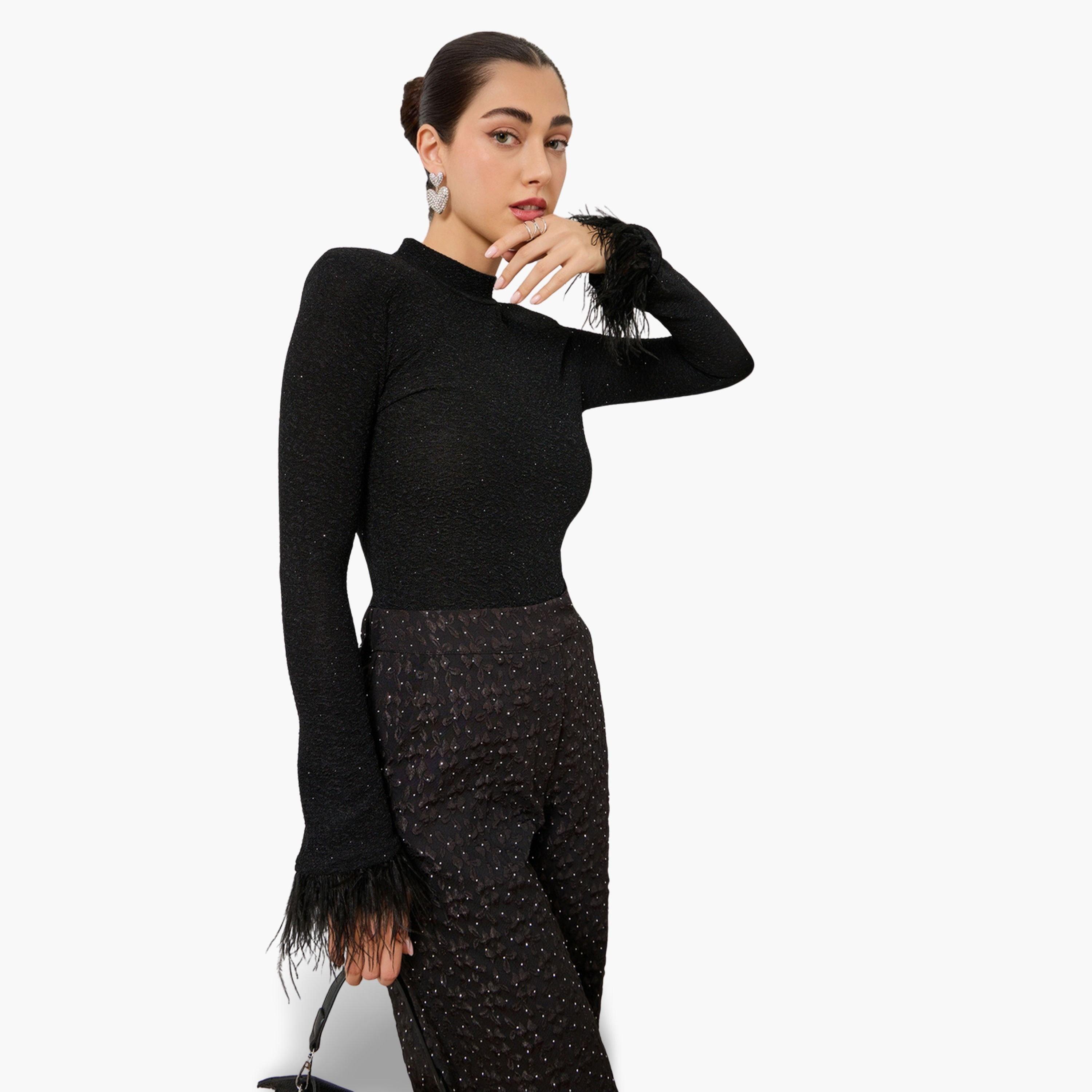 بلوزة محبوك بأساور ريش لون أسود-women-clothing-tshirts-image-3